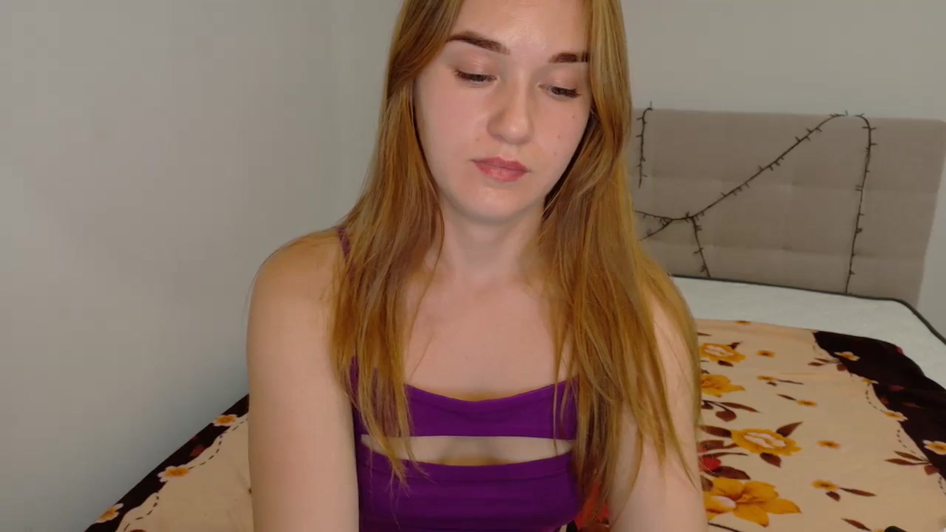 Gallery image thumbnail from samantamoons's myfreecams stream on, 09/18/2024, 22:04 image 19 of 20