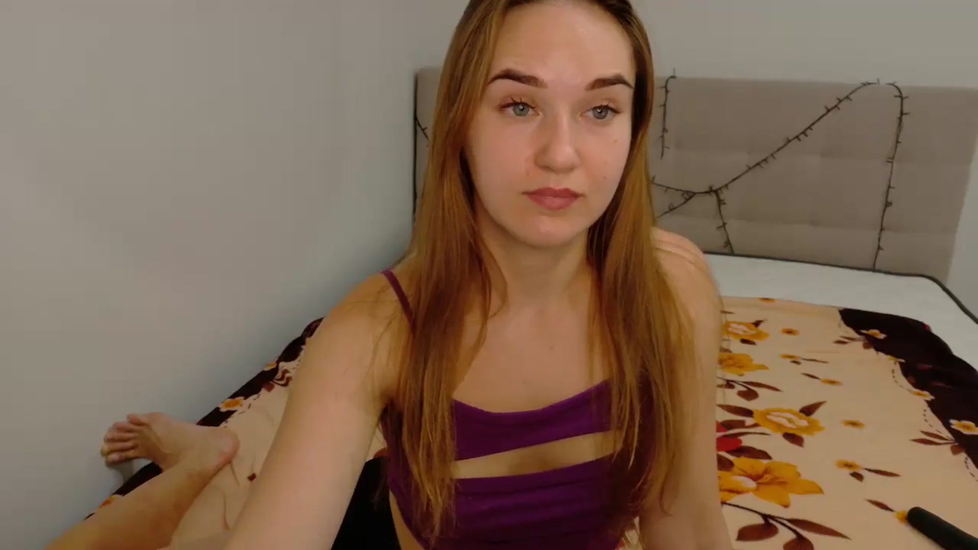 Gallery image thumbnail from samantamoons's myfreecams stream on, 09/18/2024, 22:44 image 10 of 20