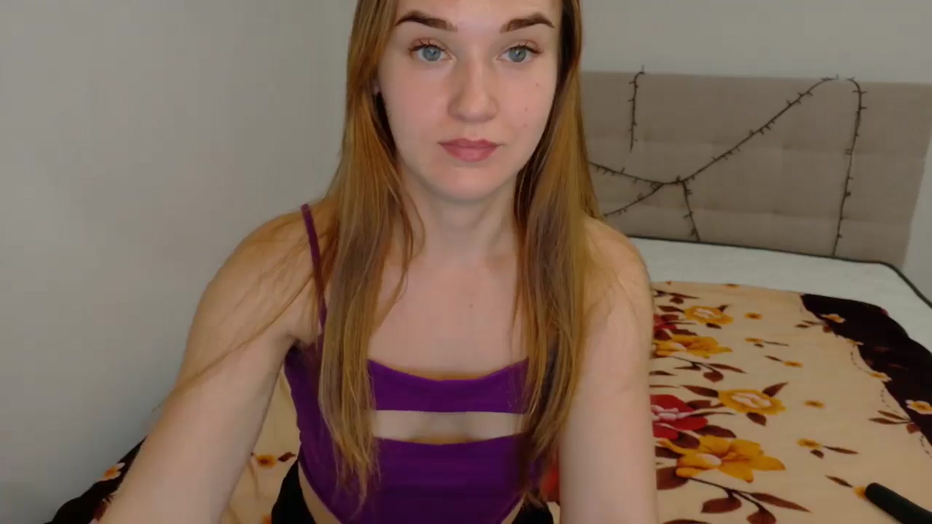 Gallery image thumbnail from samantamoons's myfreecams stream on, 09/18/2024, 22:44 image 2 of 20