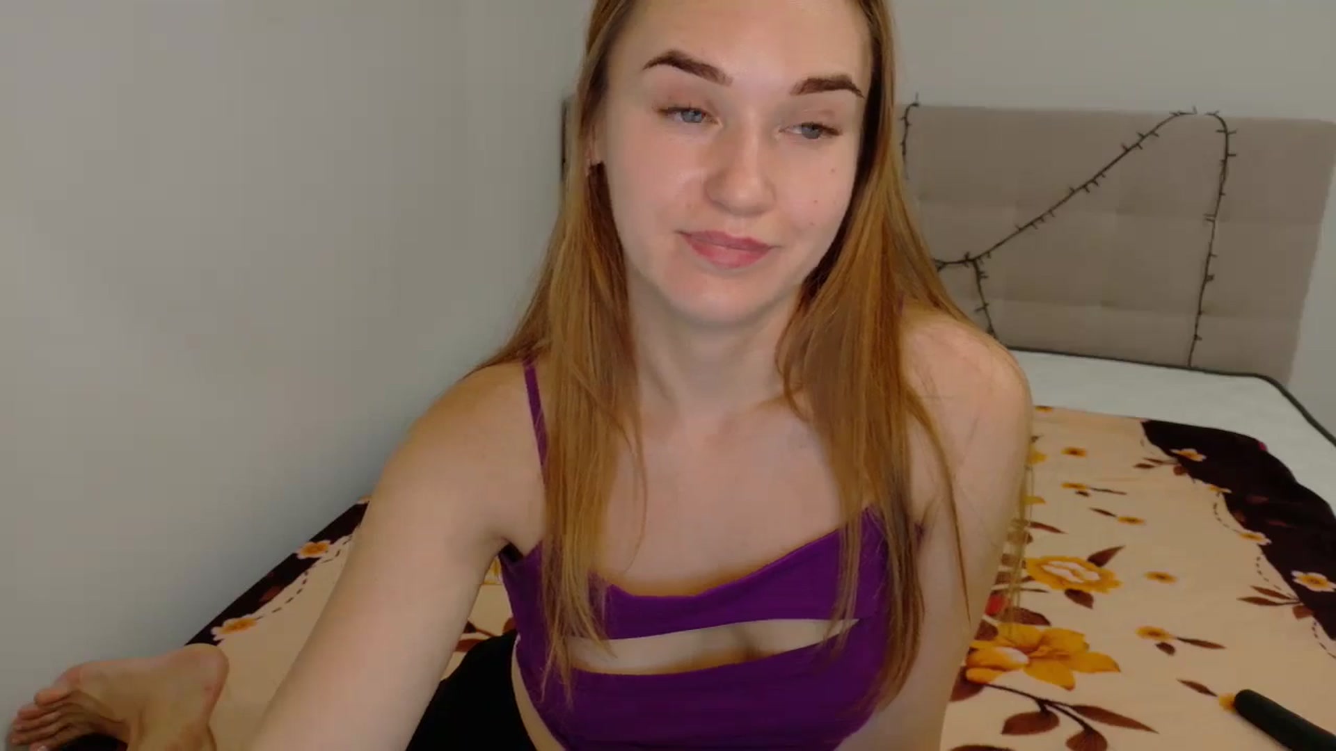 Gallery image thumbnail from samantamoons's myfreecams stream on, 09/18/2024, 23:02 image 20 of 20