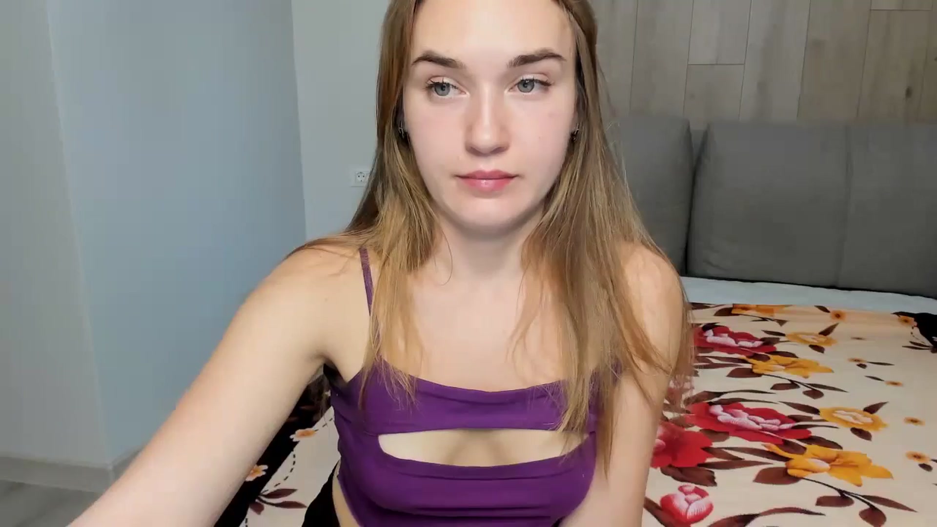 Gallery image thumbnail from samantamoons's myfreecams stream on, 09/22/2024, 21:32 image 9 of 20
