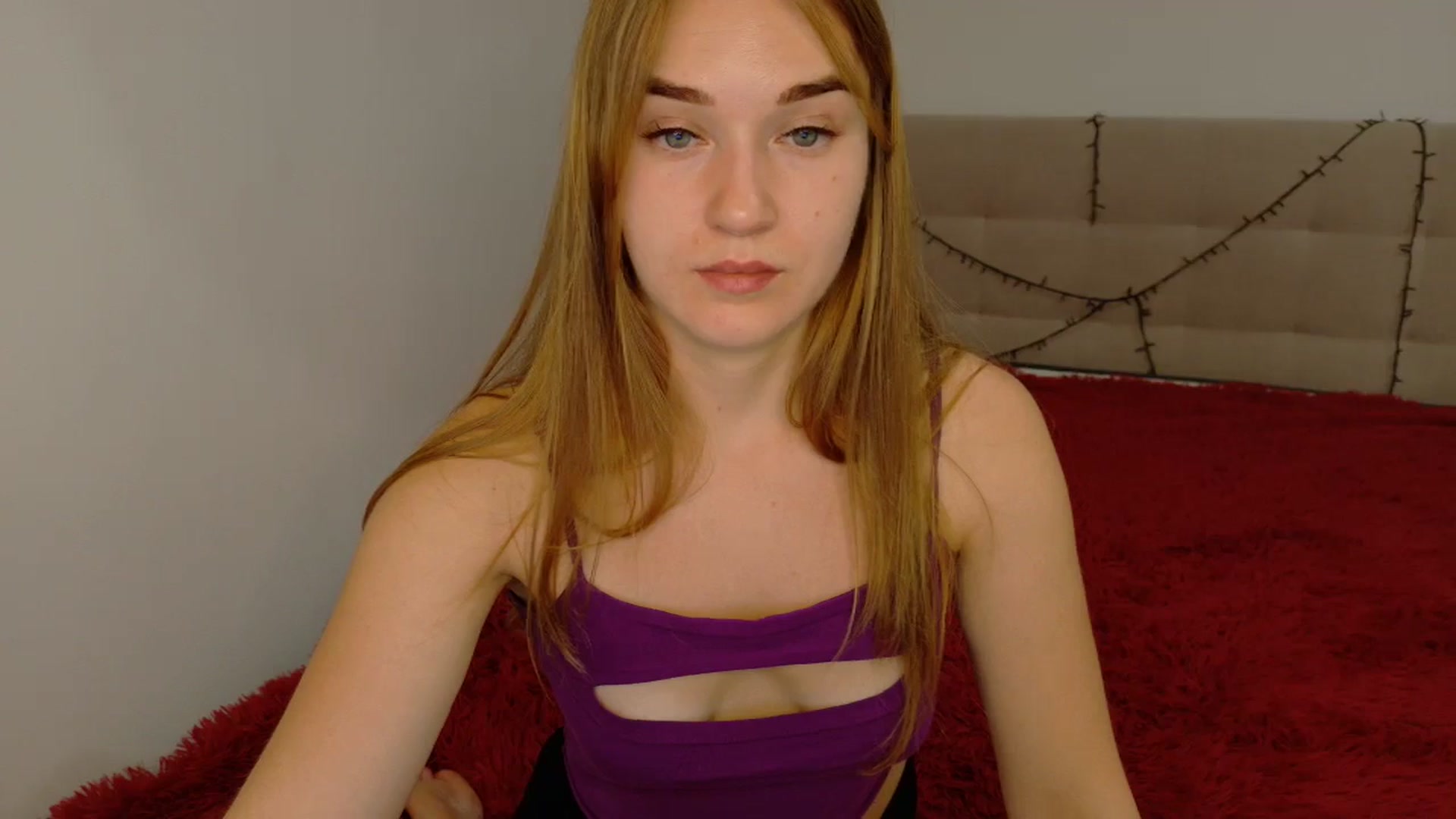 Gallery image thumbnail from samantamoons's myfreecams stream on, 09/25/2024, 21:23 image 10 of 20