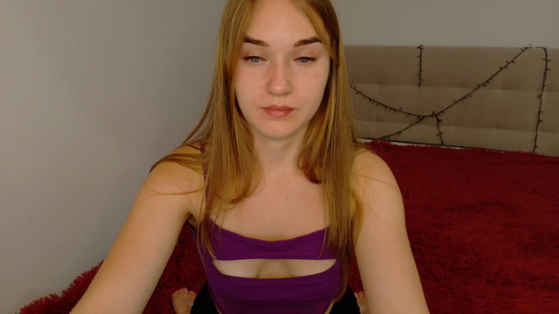 Gallery image thumbnail from samantamoons's myfreecams stream on, 09/25/2024, 21:23 image 4 of 20
