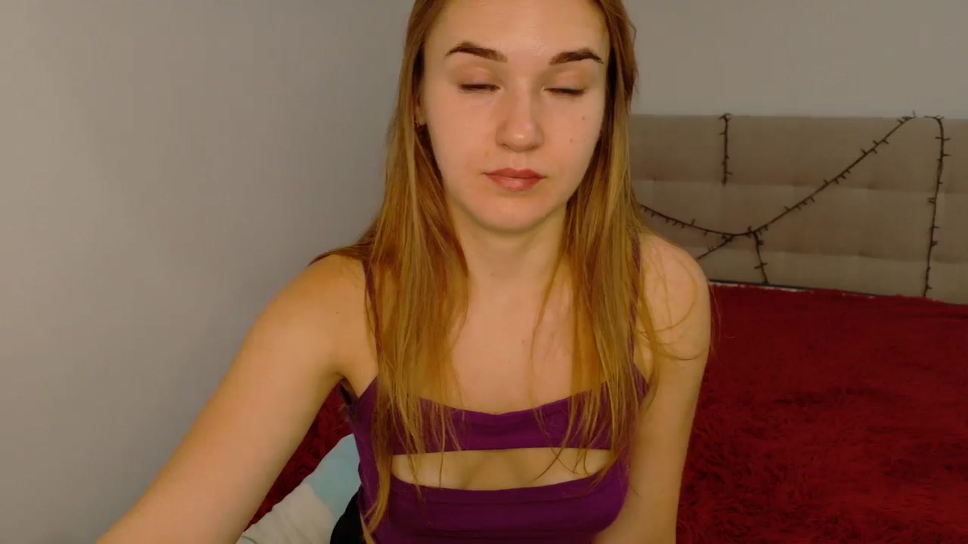 Gallery image thumbnail from samantamoons's myfreecams stream on, 09/25/2024, 22:10 image 4 of 20