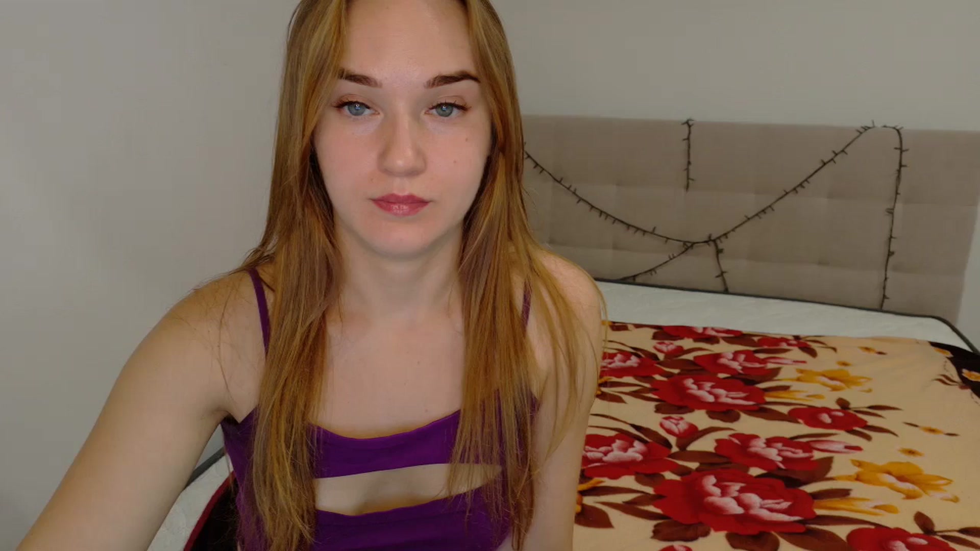 Gallery image thumbnail from samantamoons's myfreecams stream on, 09/27/2024, 21:30 image 4 of 20