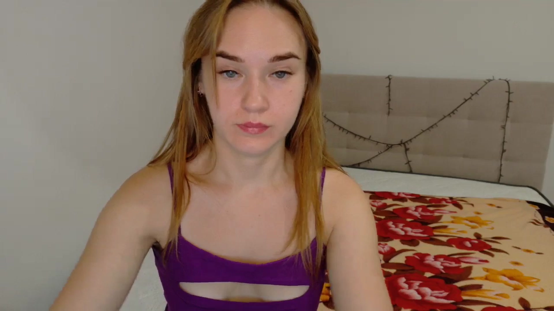 Gallery image thumbnail from samantamoons's myfreecams stream on, 09/27/2024, 21:30 image 7 of 20