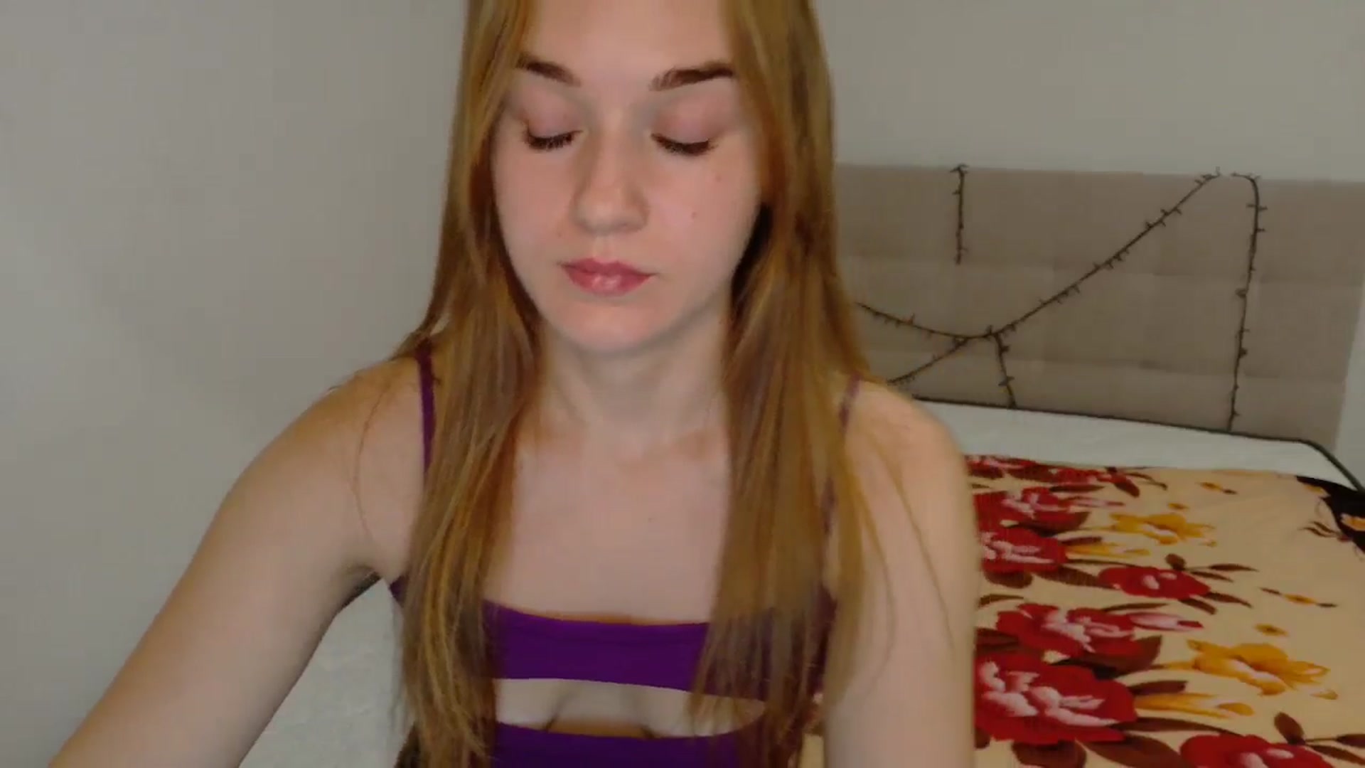 Gallery image thumbnail from samantamoons's myfreecams stream on, 09/27/2024, 21:30 image 5 of 20