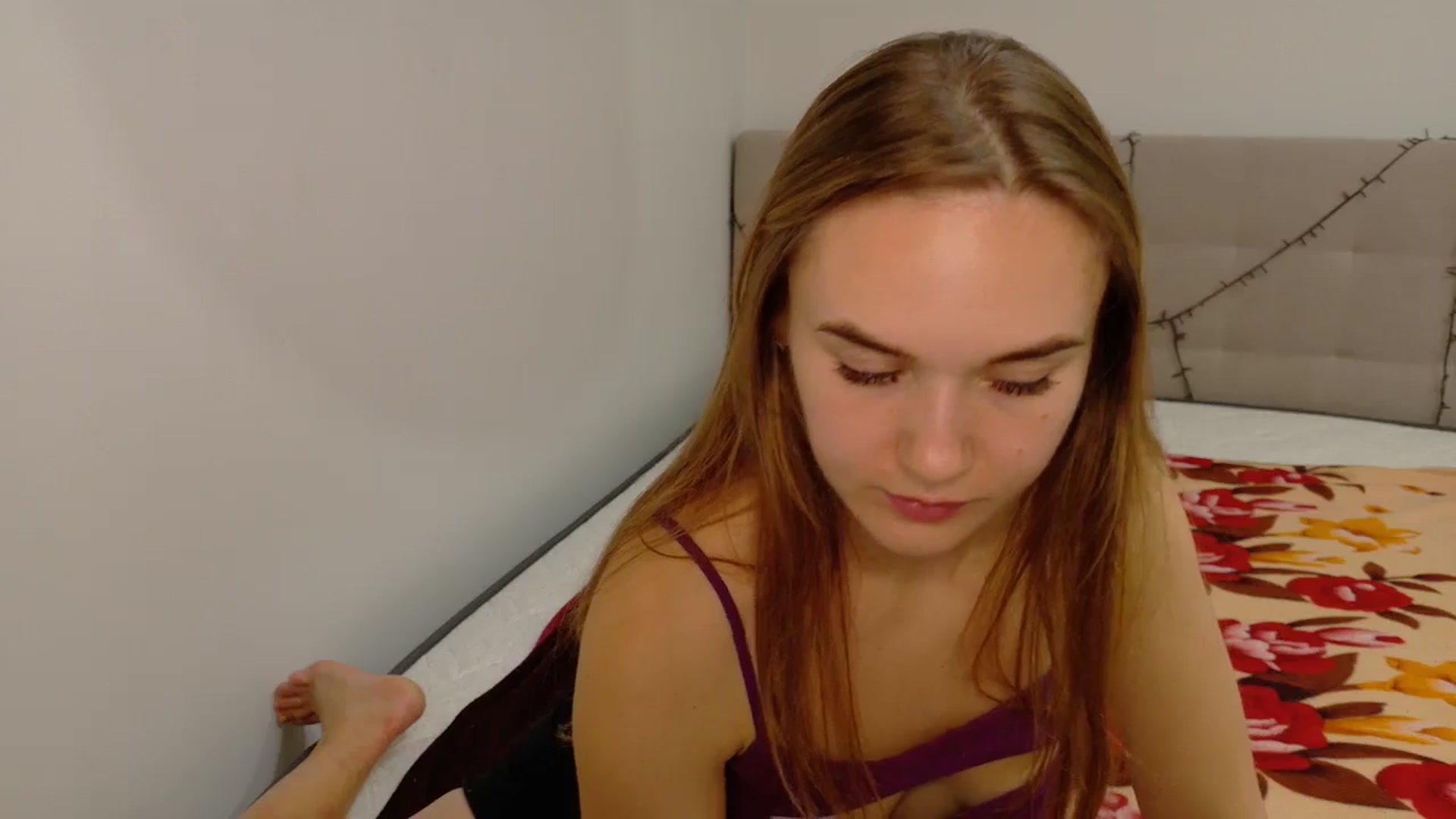Gallery image thumbnail from samantamoons's myfreecams stream on, 09/27/2024, 21:30 image 19 of 20