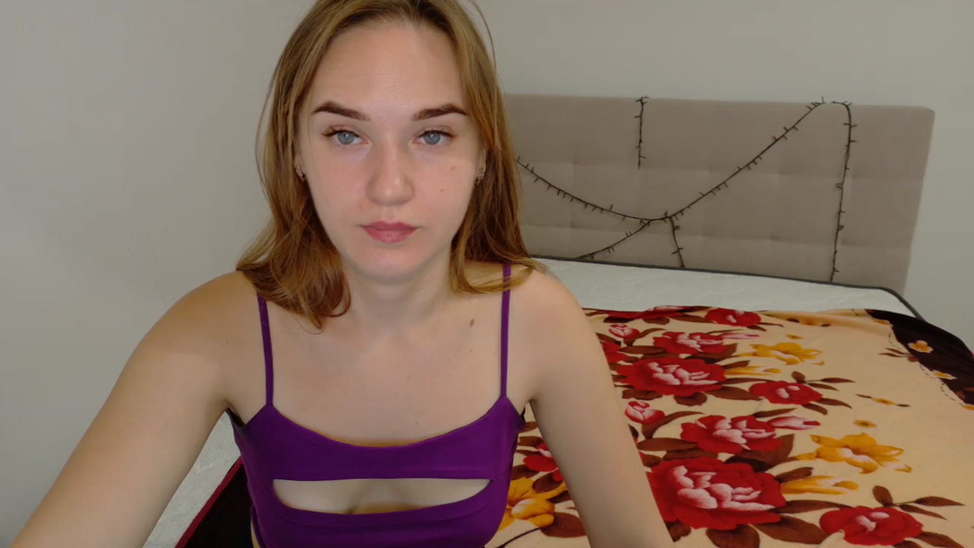 Gallery image thumbnail from samantamoons's myfreecams stream on, 09/27/2024, 23:55 image 9 of 20