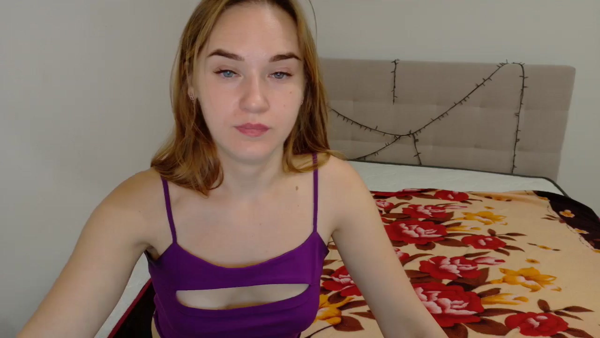 Gallery image thumbnail from samantamoons's myfreecams stream on, 09/27/2024, 23:55 image 4 of 20