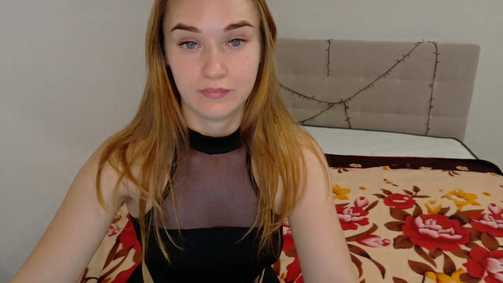 Gallery image thumbnail from samantamoons's myfreecams stream on, 09/28/2024, 20:43 image 19 of 20