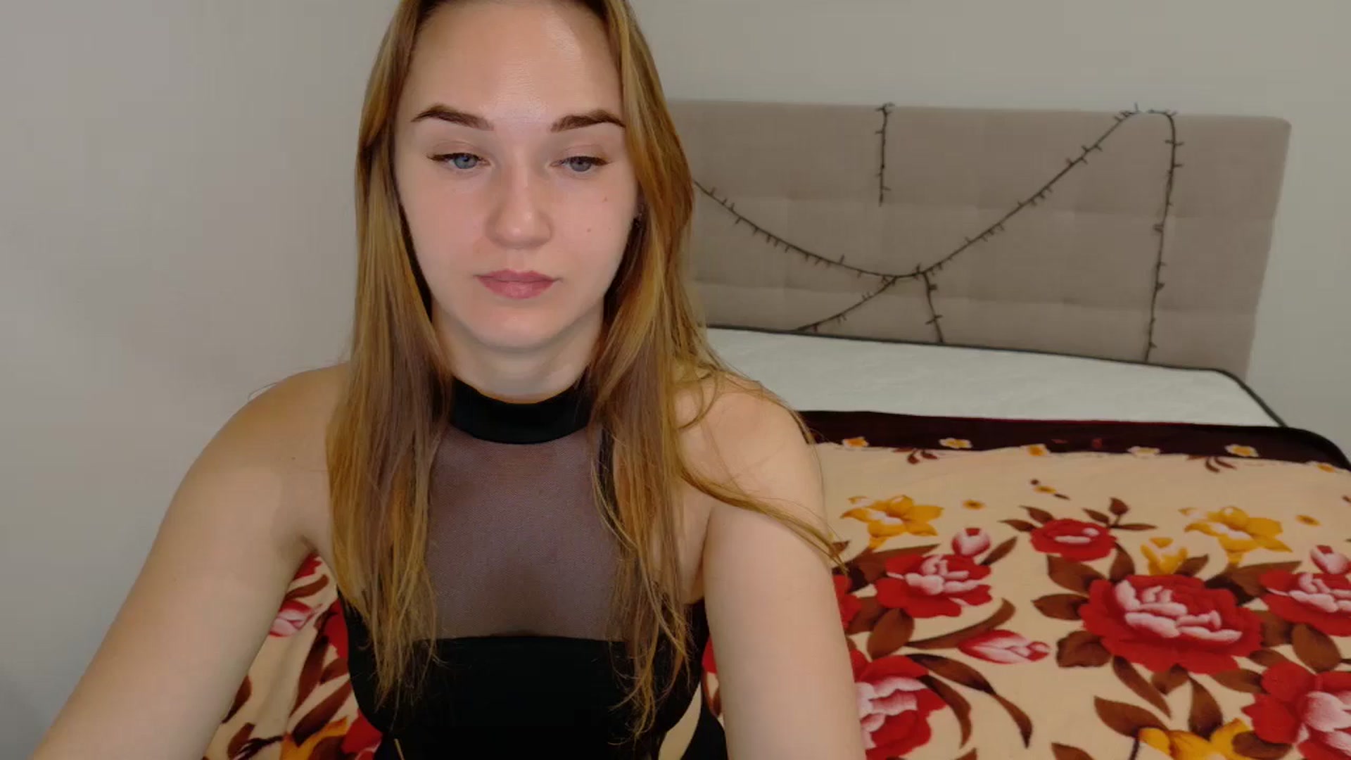 Gallery image thumbnail from samantamoons's myfreecams stream on, 09/28/2024, 21:28 image 7 of 20