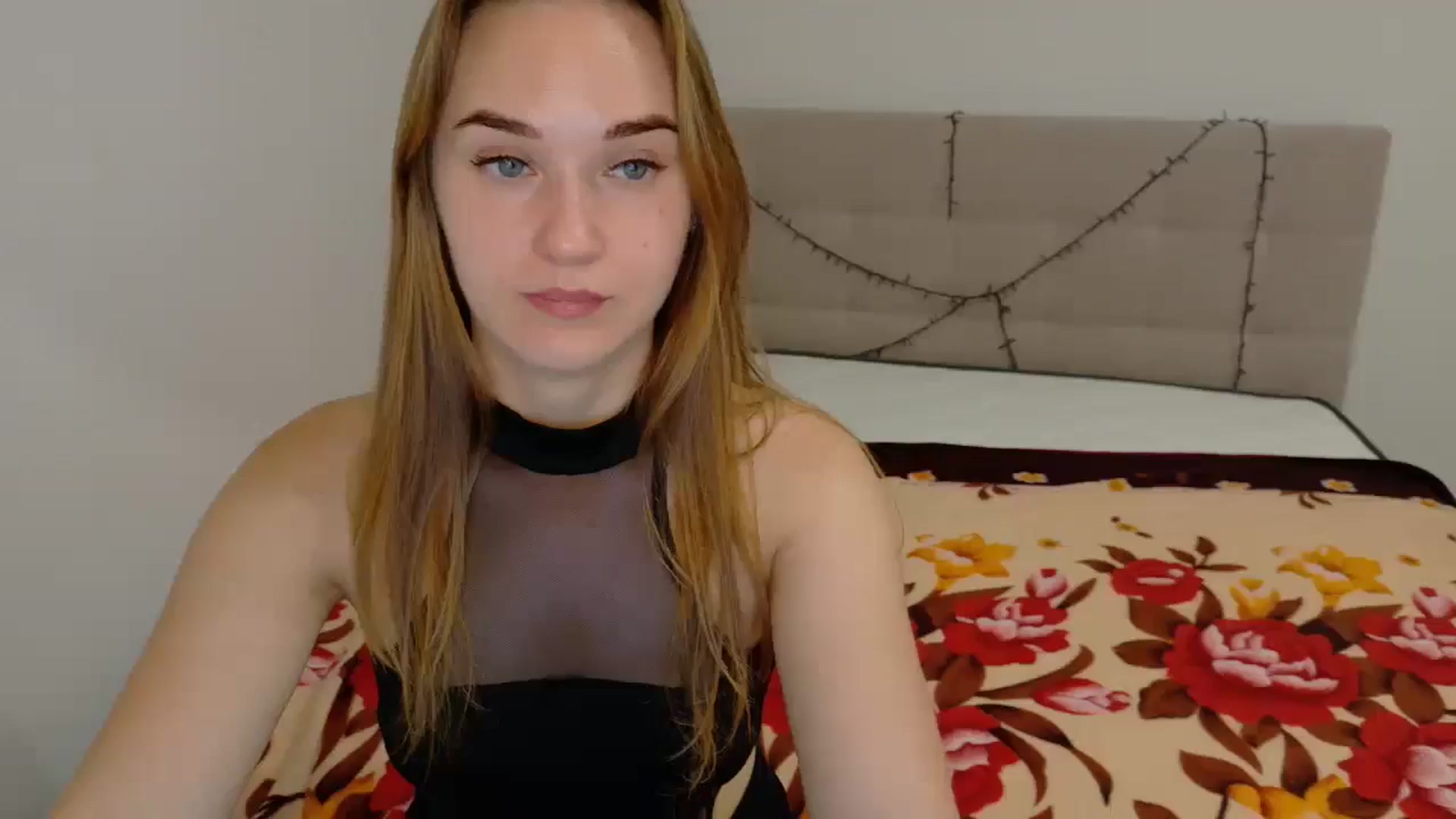 Gallery image thumbnail from samantamoons's myfreecams stream on, 09/28/2024, 21:28 image 8 of 20