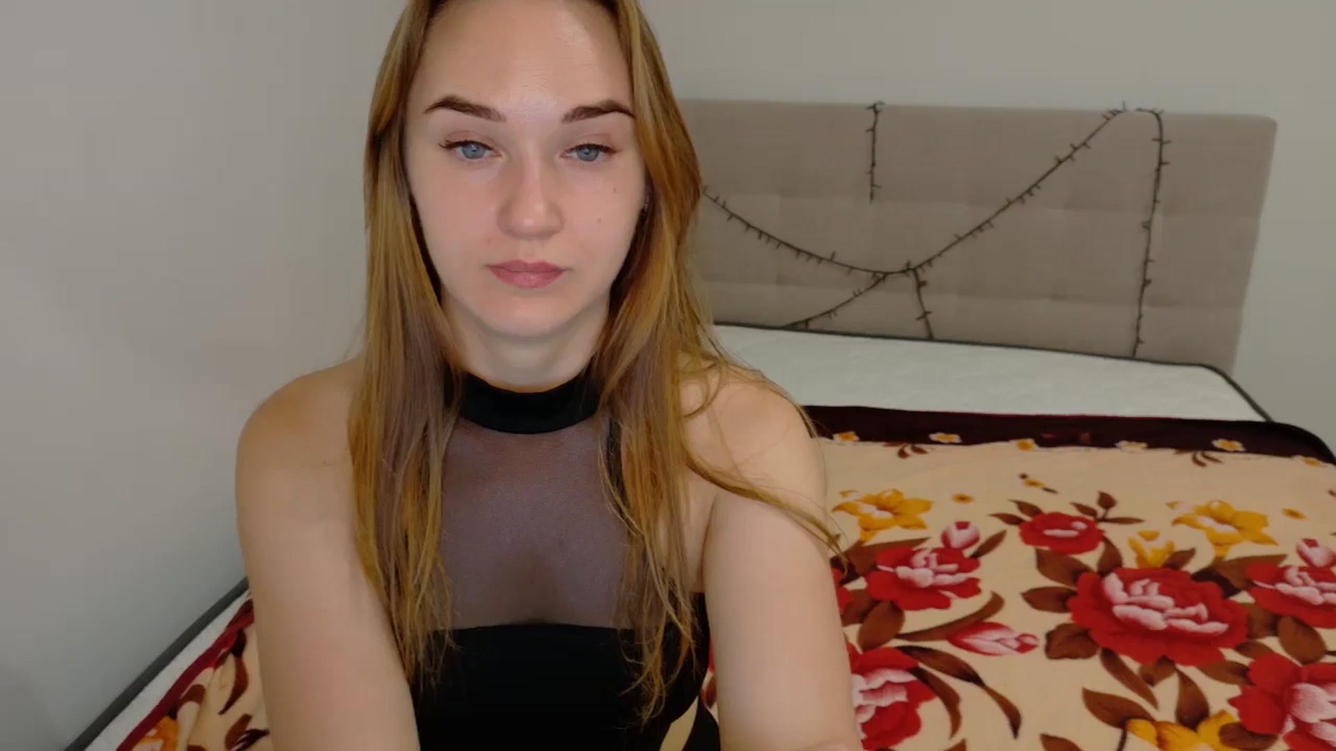 Gallery image thumbnail from samantamoons's myfreecams stream on, 09/28/2024, 21:28 image 6 of 20