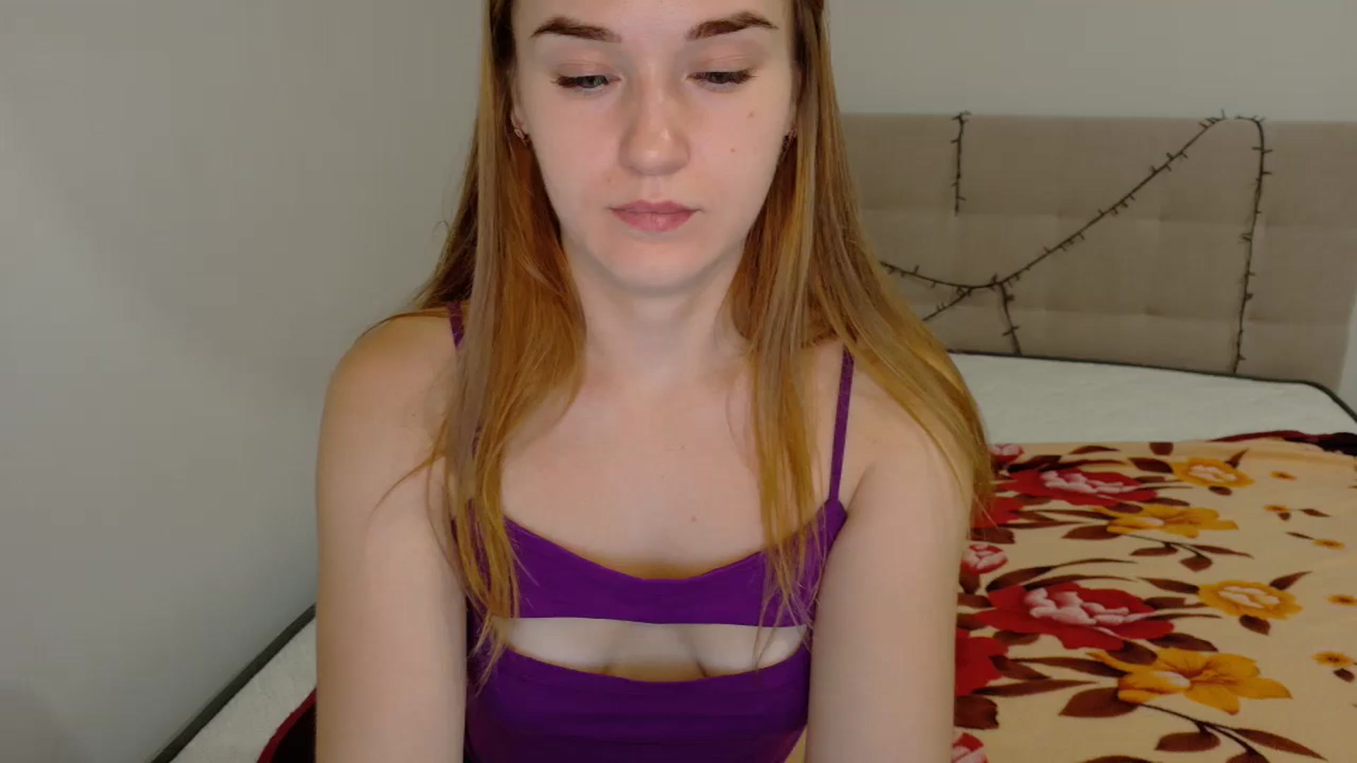 Gallery image thumbnail from samantamoons's myfreecams stream on, 09/29/2024, 21:57 image 12 of 20