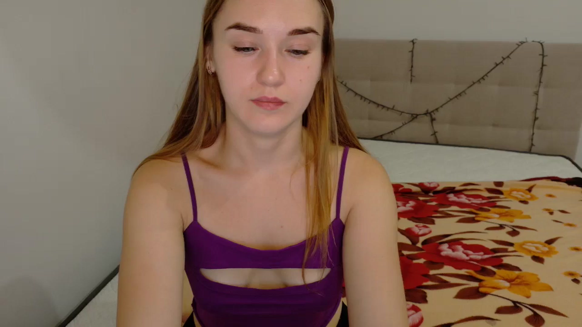 Gallery image thumbnail from samantamoons's myfreecams stream on, 09/29/2024, 21:57 image 2 of 20