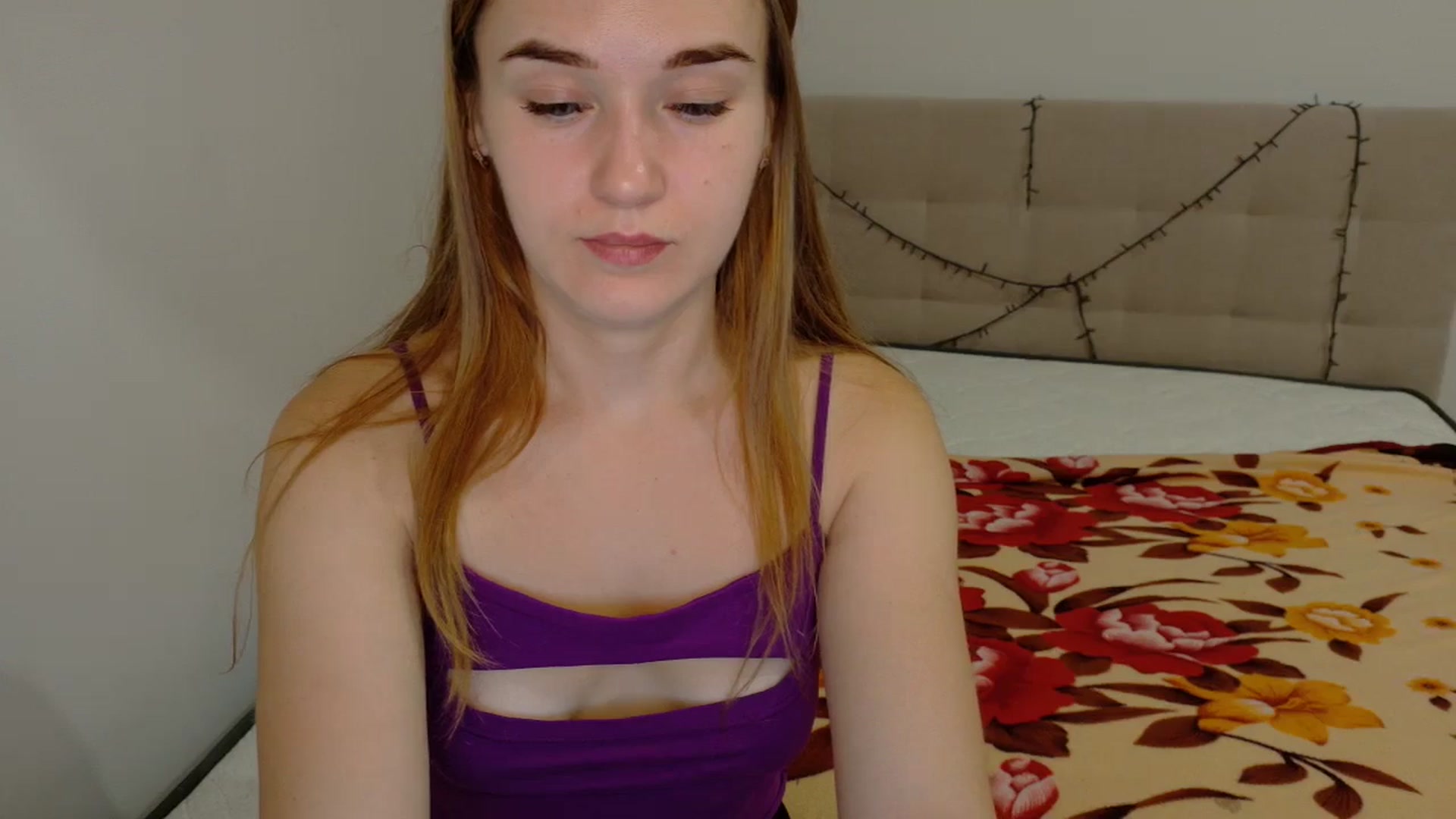 Gallery image thumbnail from samantamoons's myfreecams stream on, 09/29/2024, 21:57 image 7 of 20