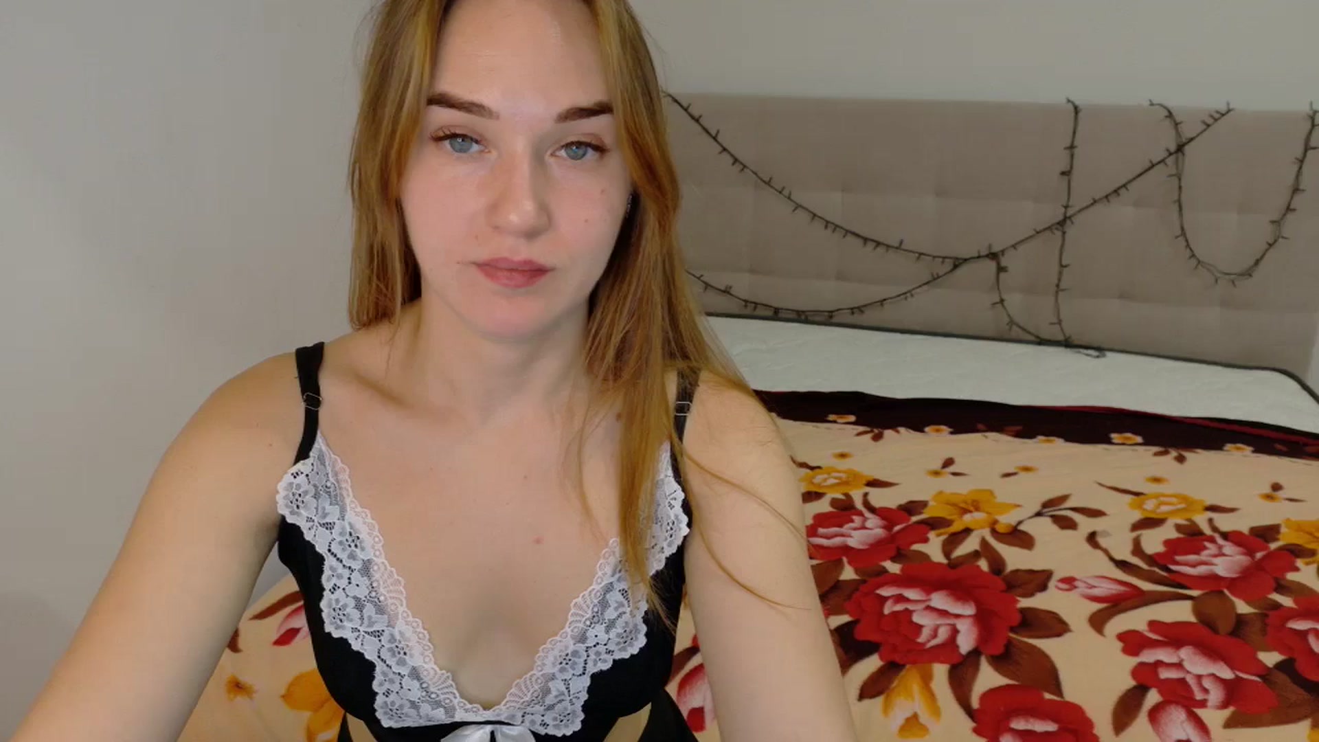 Gallery image thumbnail from samantamoons's myfreecams stream on, 10/02/2024, 19:39 image 2 of 20