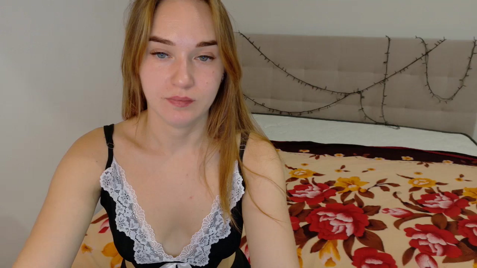 Gallery image thumbnail from samantamoons's myfreecams stream on, 10/02/2024, 19:39 image 1 of 20