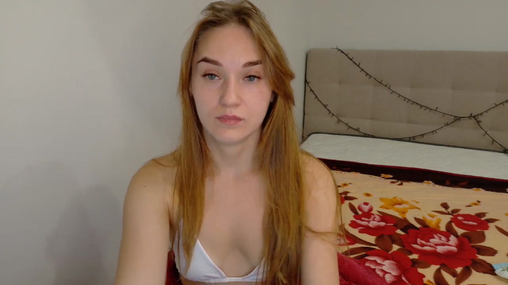 Gallery image thumbnail from samantamoons's myfreecams stream on, 10/16/2024, 20:51 image 13 of 20