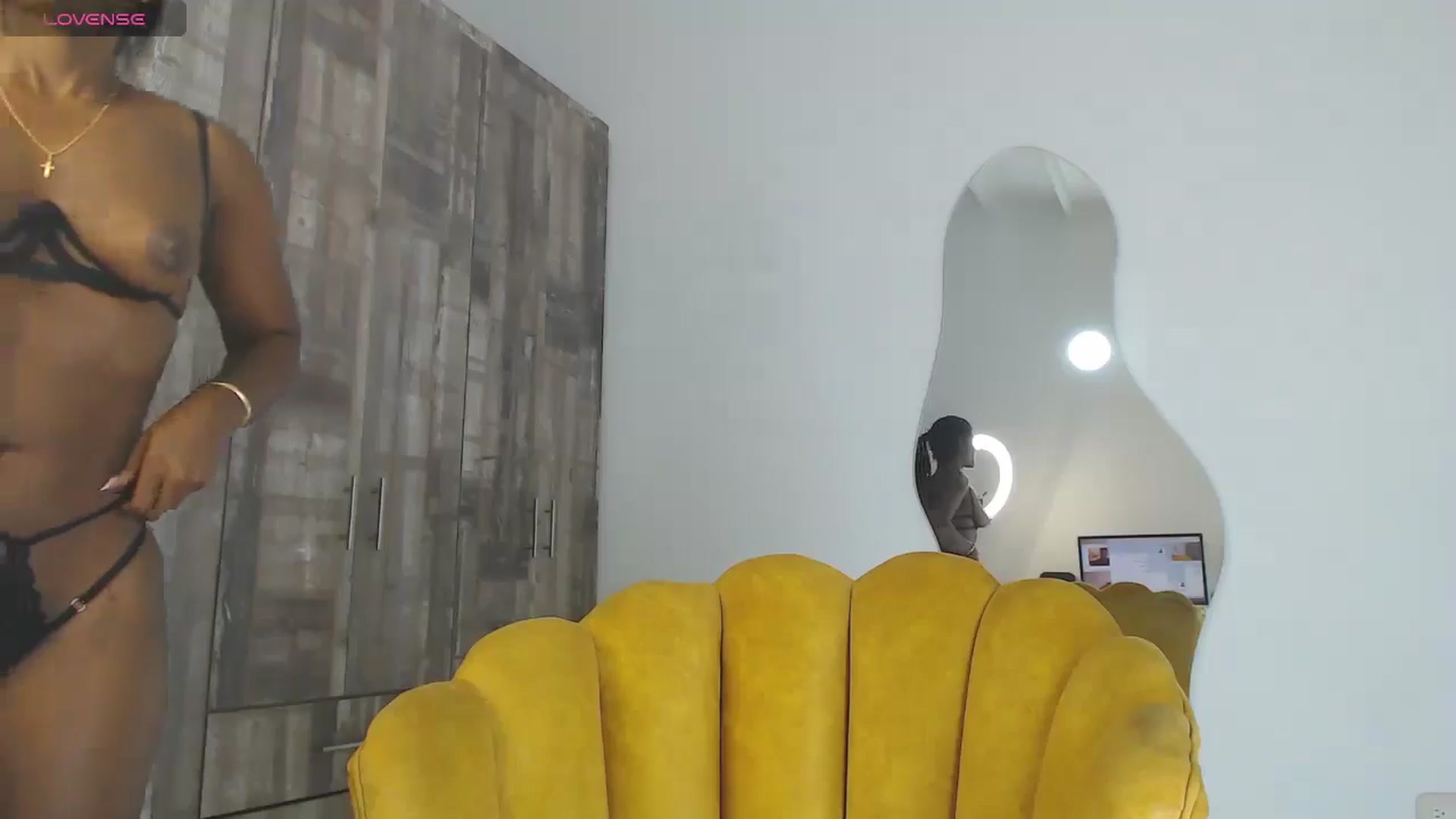 Gallery image thumbnail from samantha_boom's myfreecams stream on, 07/07/2024, 05:54 image 7 of 20