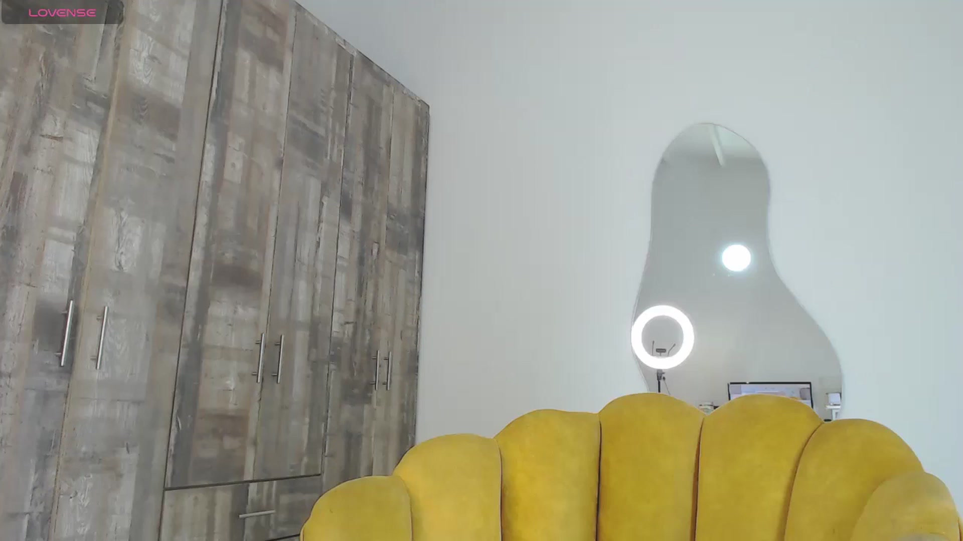 Gallery image thumbnail from samantha_boom's myfreecams stream on, 11/26/2024, 02:23 image 19 of 20