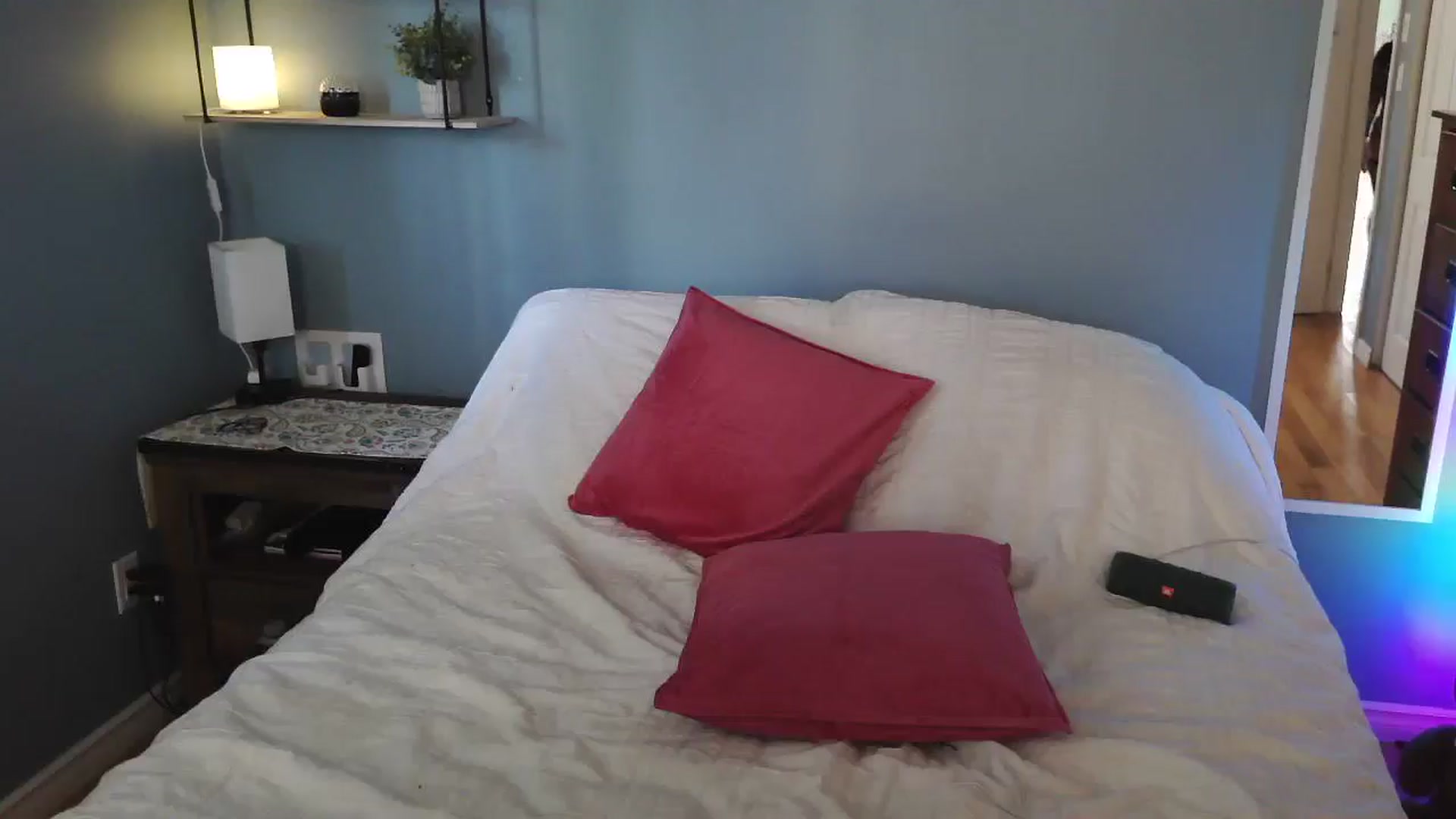 Gallery image thumbnail from sapphirefox's myfreecams stream on, 10/02/2024, 17:49 image 9 of 20