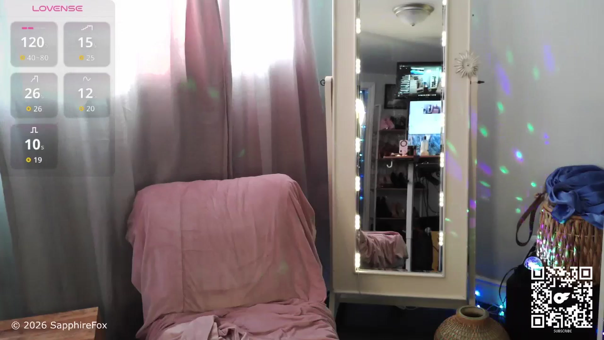 Gallery image thumbnail from sapphirefox's myfreecams stream on, 02/02/2026, 18:49 image 18 of 20