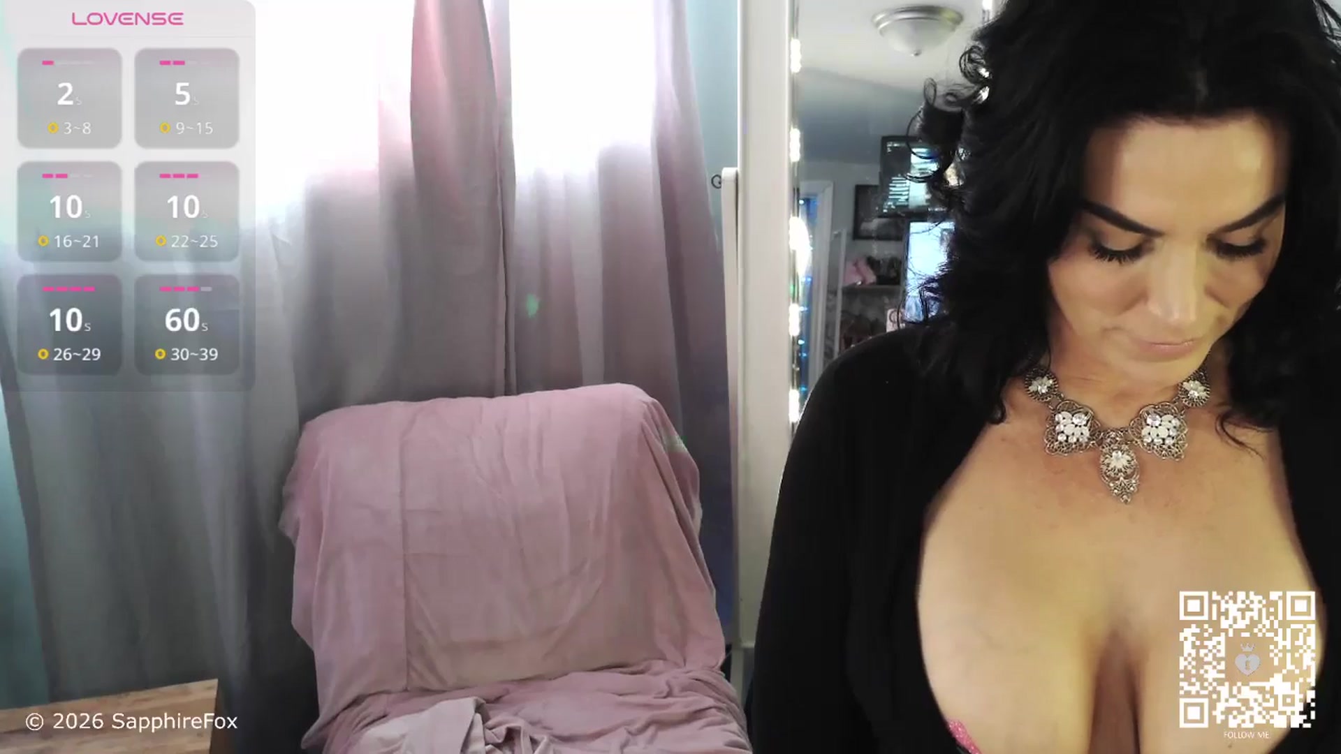 Gallery image thumbnail from sapphirefox's myfreecams stream on, 02/02/2026, 18:49 image 12 of 20