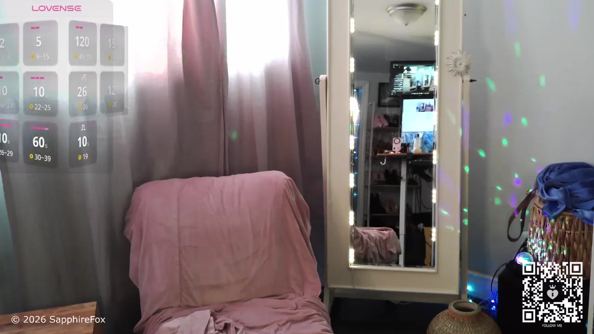 Gallery image thumbnail from sapphirefox's myfreecams stream on, 02/02/2026, 18:49 image 17 of 20