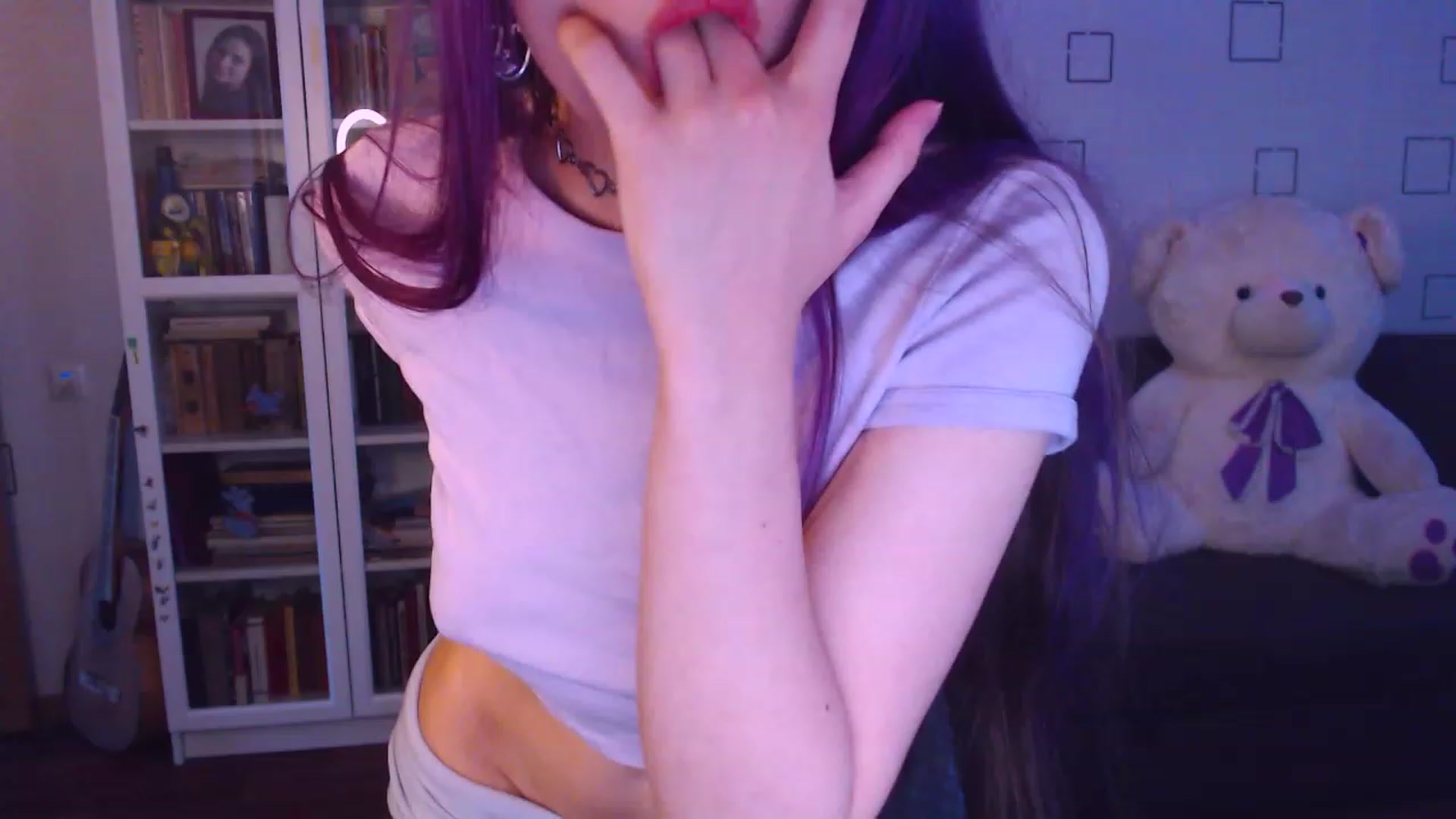 Gallery image thumbnail from sappphiree's myfreecams stream on, 12/16/2022, 10:24 image 8 of 20