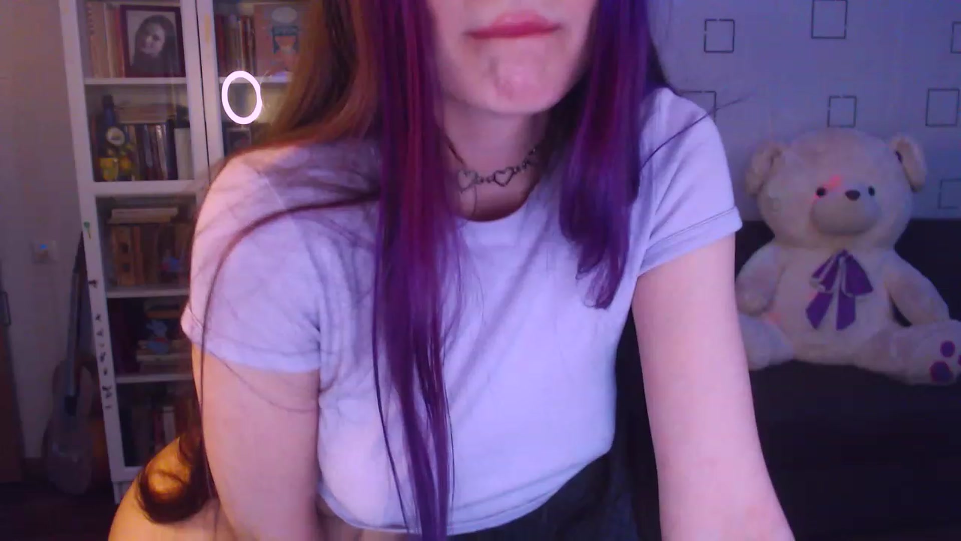 Gallery image thumbnail from sappphiree's myfreecams stream on, 12/16/2022, 10:24 image 18 of 20