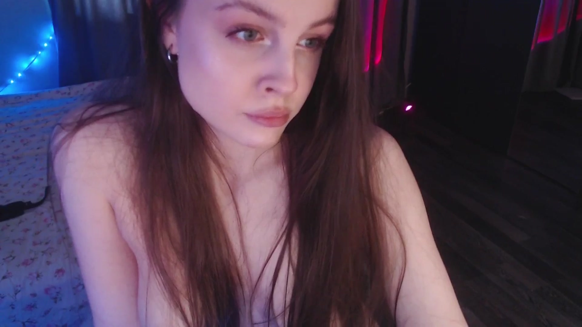 Gallery image thumbnail from sappphiree's myfreecams stream on, 08/09/2025, 07:41 image 20 of 20
