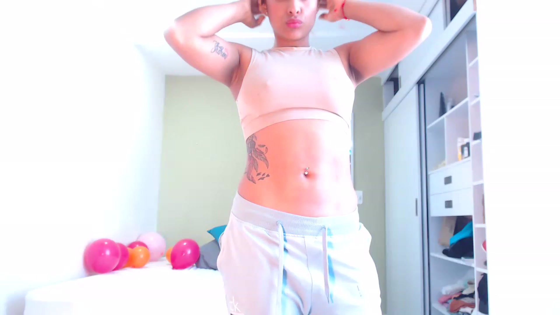 Gallery image thumbnail from sara_Leen's myfreecams stream on, 03/22/2023, 15:03 image 19 of 20