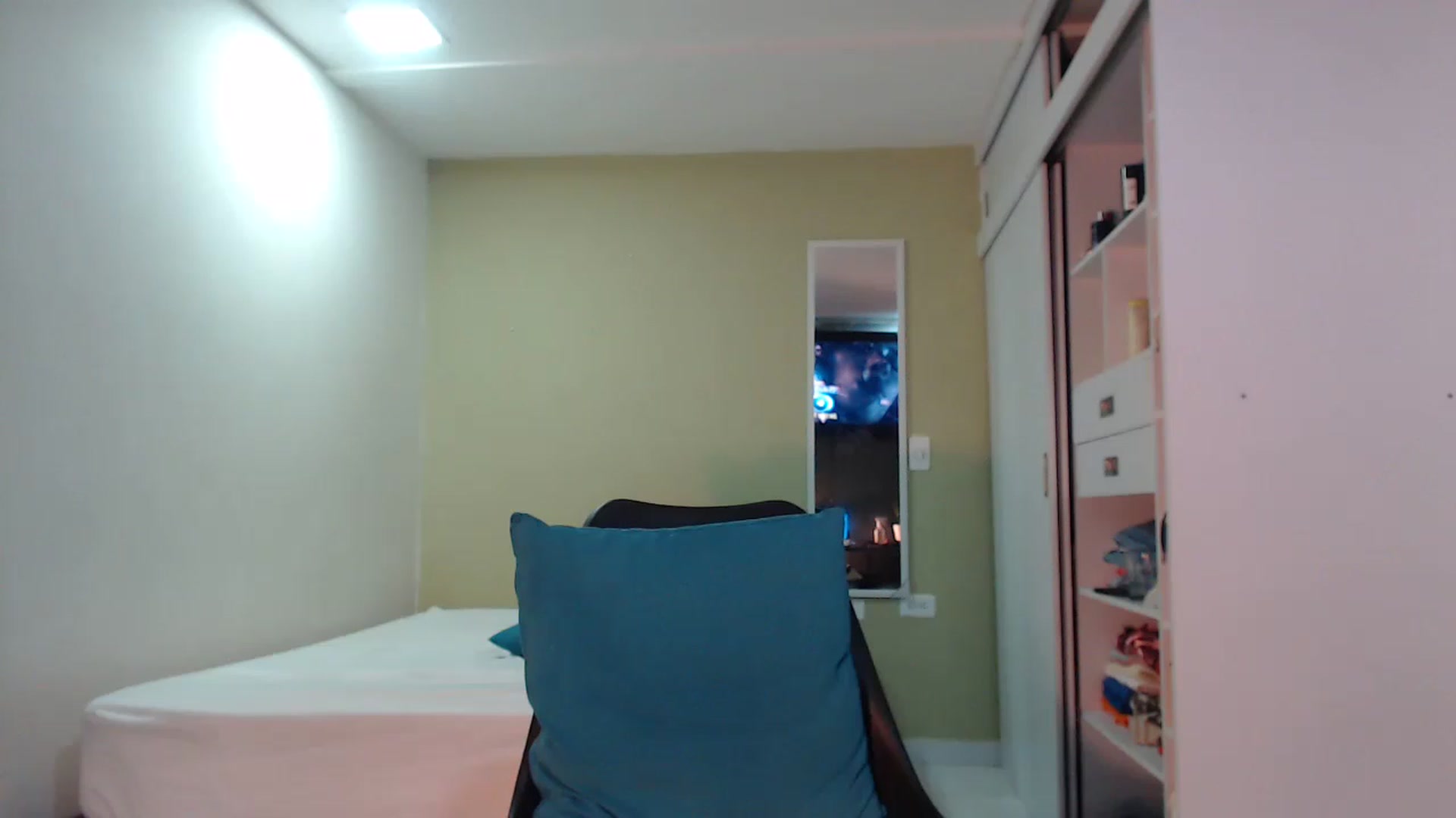 Gallery image thumbnail from sara_Leen's myfreecams stream on, 03/29/2023, 11:07 image 3 of 20