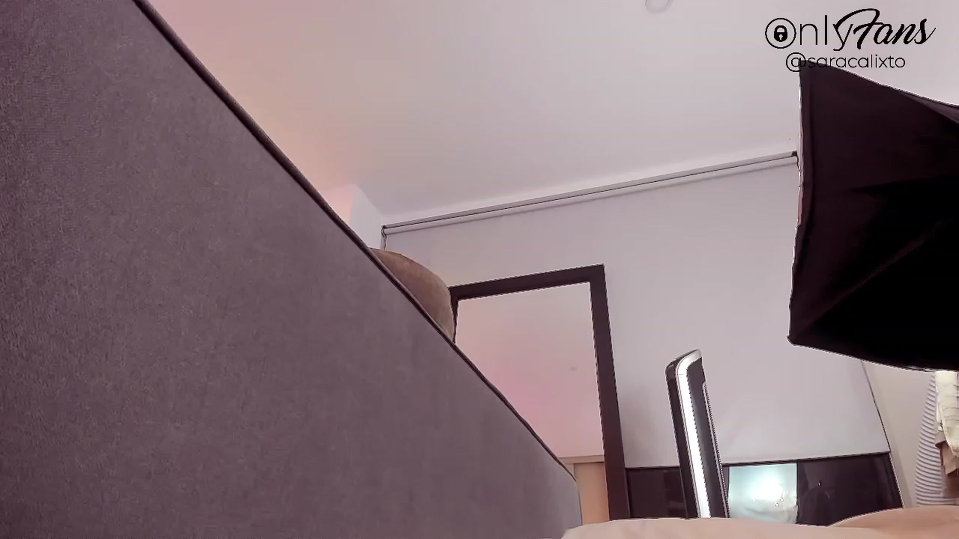 Gallery image thumbnail from saracalixtocr's myfreecams stream on, 05/27/2023, 04:32 image 20 of 20