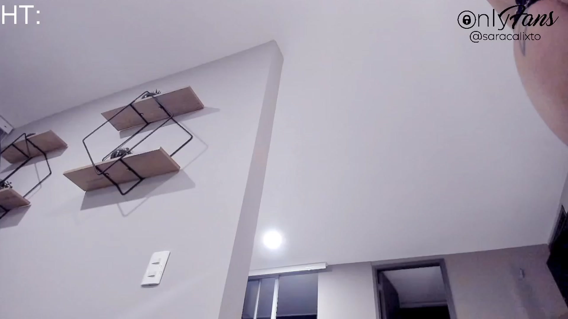 Gallery image thumbnail from saracalixtocr's myfreecams stream on, 08/09/2023, 03:43 image 10 of 20