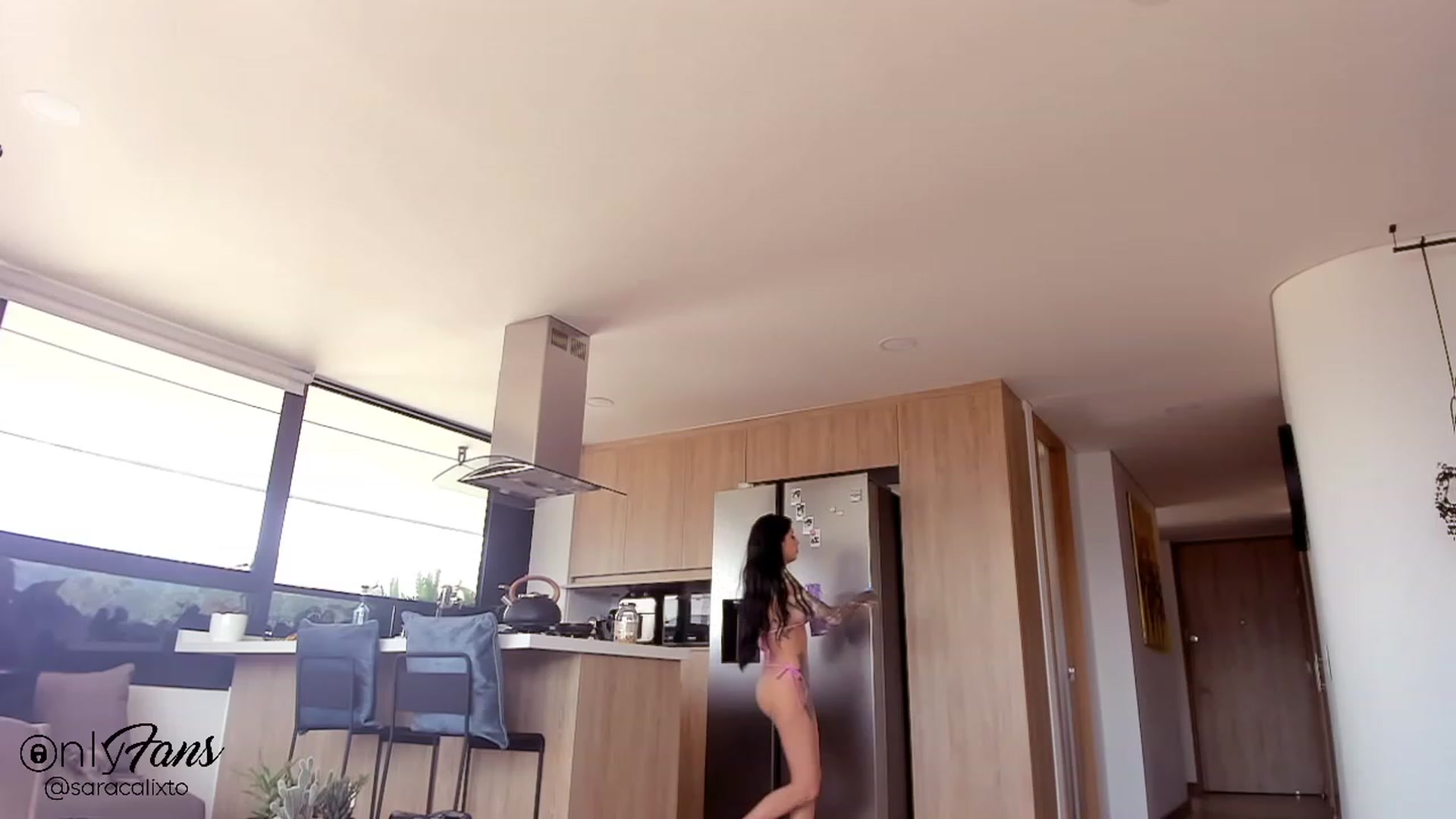 Gallery image thumbnail from saracalixtocr's myfreecams stream on, 11/26/2023, 21:05 image 8 of 20