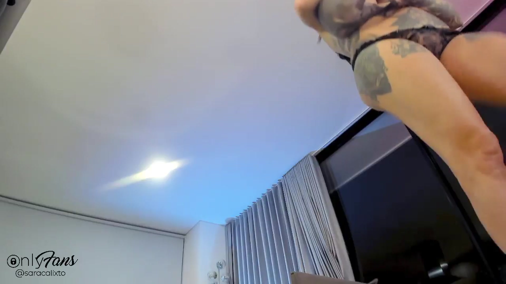 Gallery image thumbnail from saracalixtocr's myfreecams stream on, 04/04/2024, 05:13 image 9 of 20