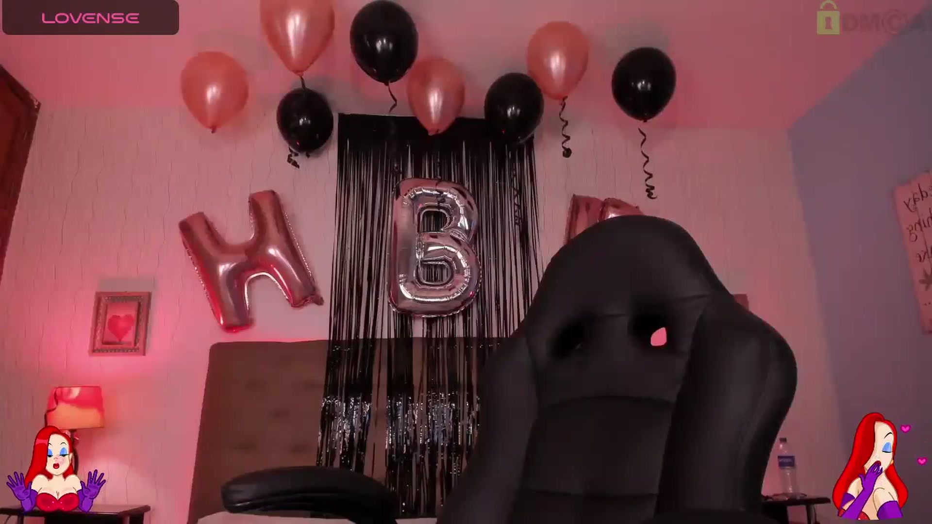 Gallery image thumbnail from saratatoo_'s myfreecams stream on, 02/18/2024, 09:25 image 4 of 20
