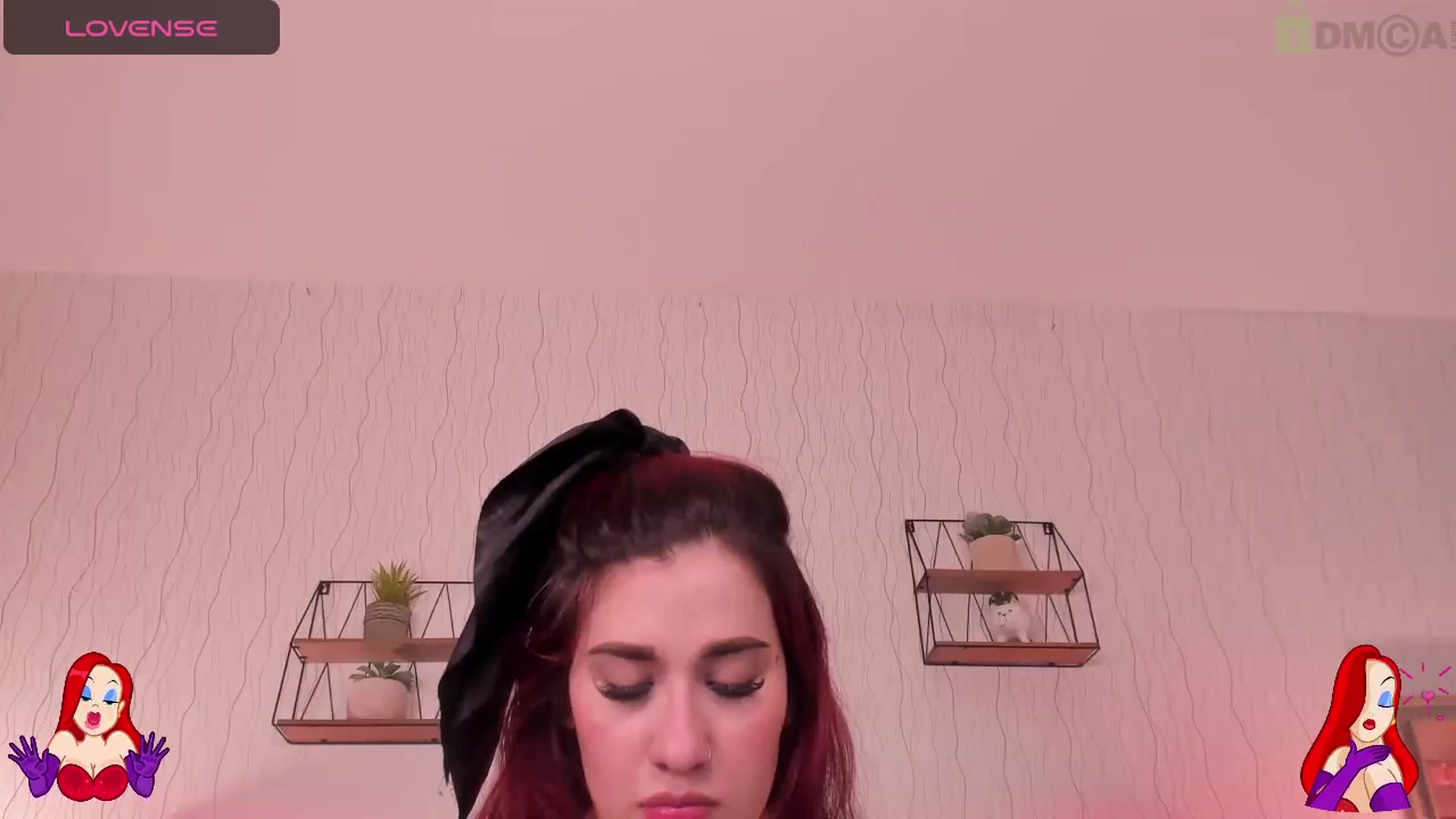 Gallery image thumbnail from saratatoo_'s myfreecams stream on, 04/18/2024, 07:24 image 8 of 20