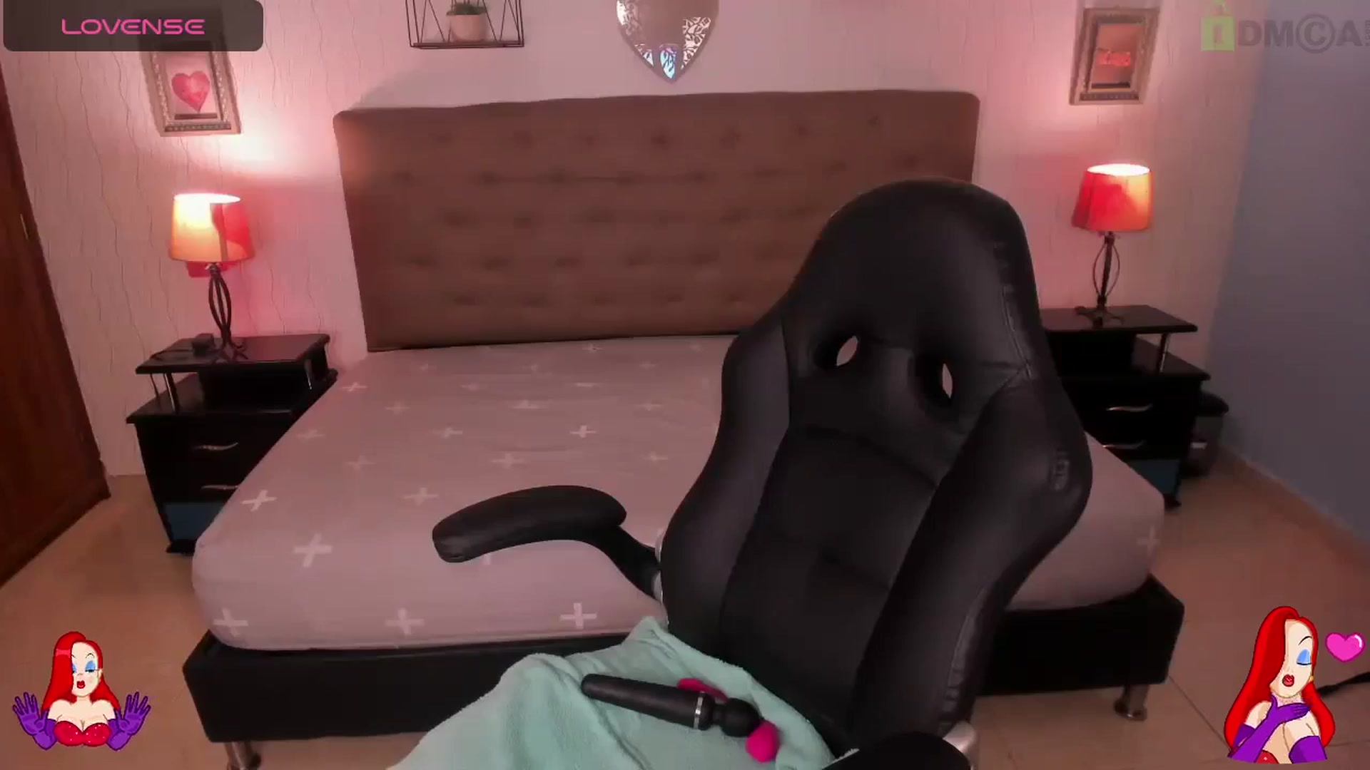 Gallery image thumbnail from saratatoo_'s myfreecams stream on, 05/17/2024, 07:45 image 7 of 20