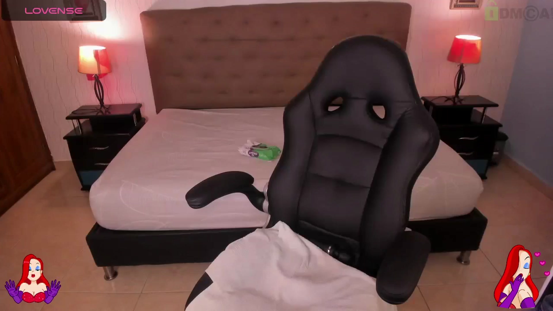 Gallery image thumbnail from saratatoo_'s myfreecams stream on, 06/05/2024, 09:05 image 6 of 20