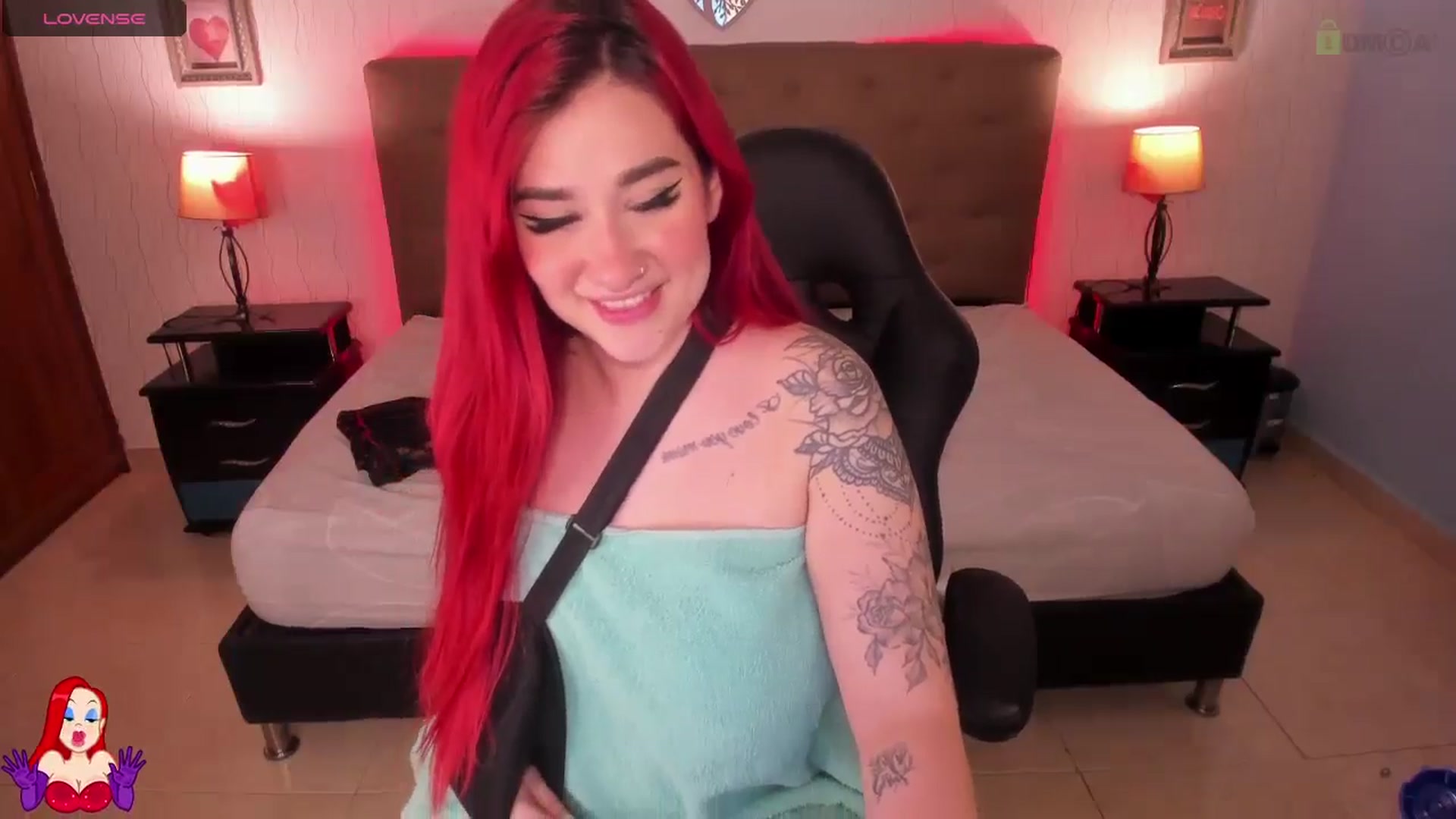 Gallery image thumbnail from saratatoo_'s myfreecams stream on, 07/16/2024, 06:52 image 9 of 20