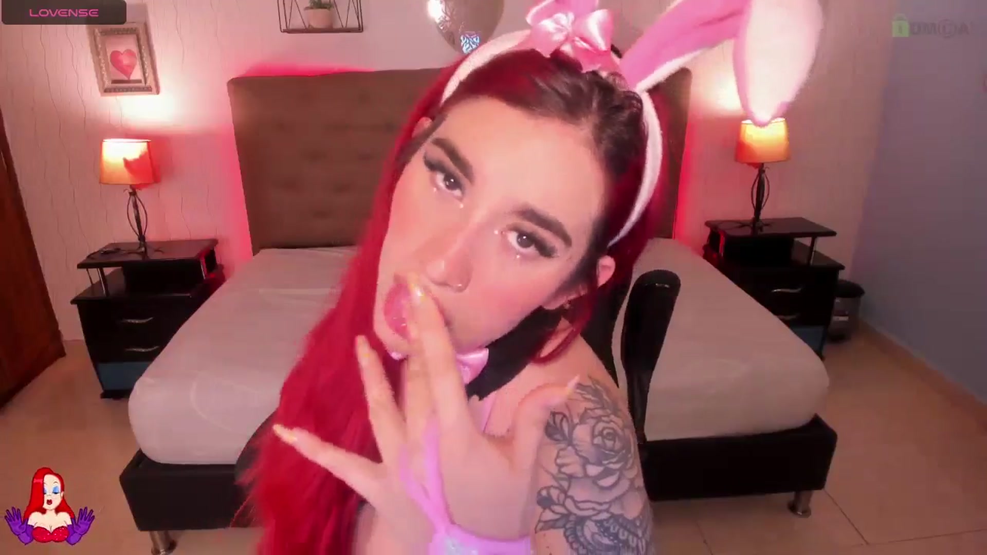 Gallery image thumbnail from saratatoo_'s myfreecams stream on, 07/17/2024, 07:22 image 10 of 20