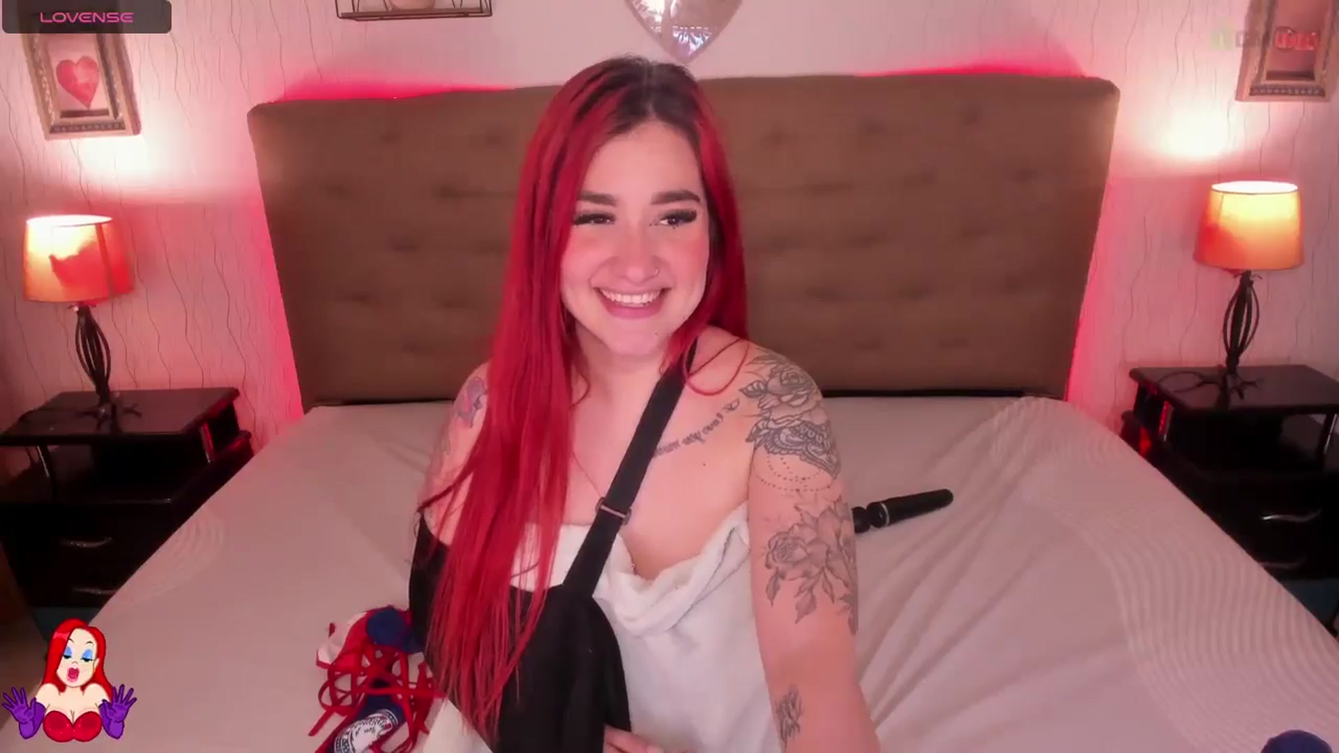 Gallery image thumbnail from saratatoo_'s myfreecams stream on, 07/25/2024, 08:01 image 17 of 20