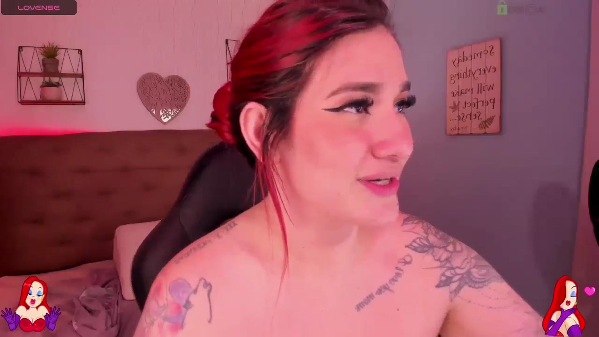 Gallery image thumbnail from saratatoo_'s myfreecams stream on, 09/08/2024, 08:08 image 6 of 20