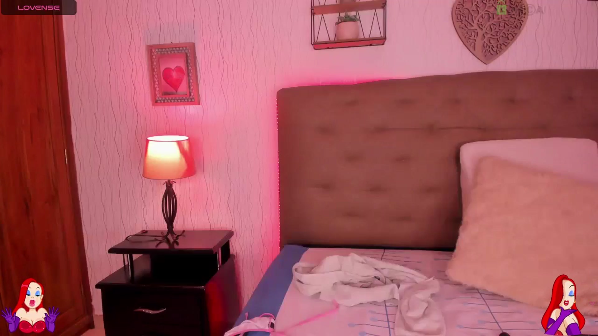 Gallery image thumbnail from saratatoo_'s myfreecams stream on, 09/10/2024, 08:31 image 4 of 20