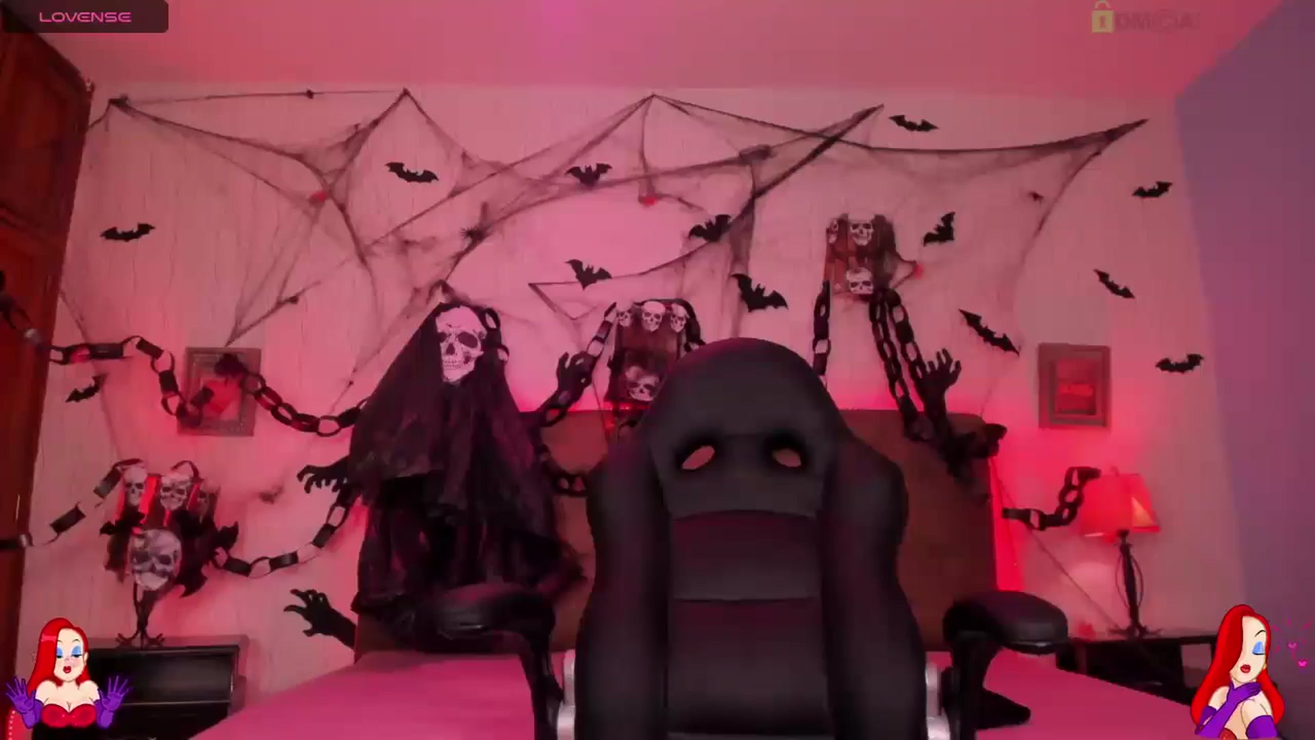 Gallery image thumbnail from saratatoo_'s myfreecams stream on, 10/13/2024, 08:45 image 17 of 20