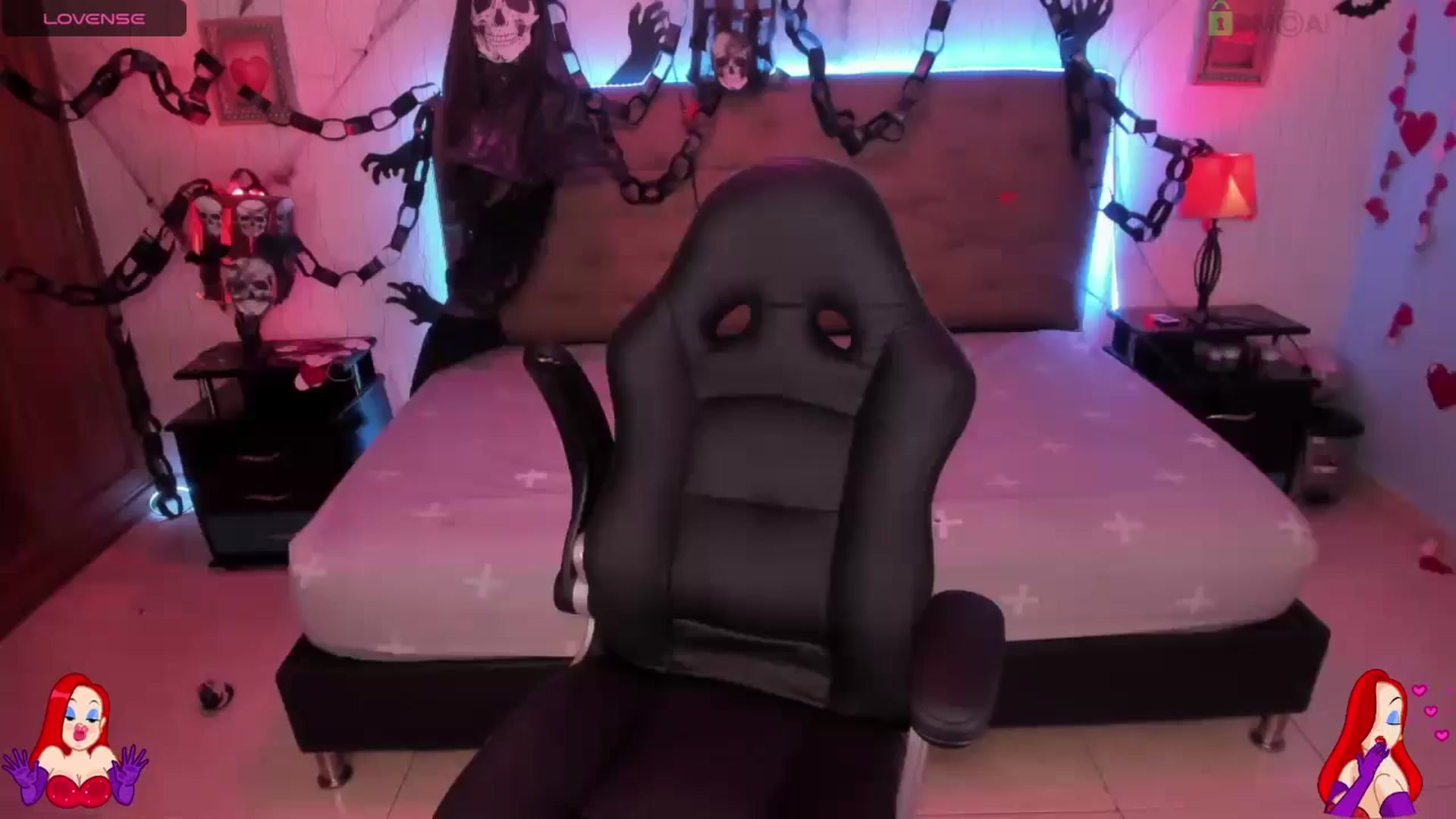 Gallery image thumbnail from saratatoo_'s myfreecams stream on, 10/31/2024, 10:34 image 11 of 20